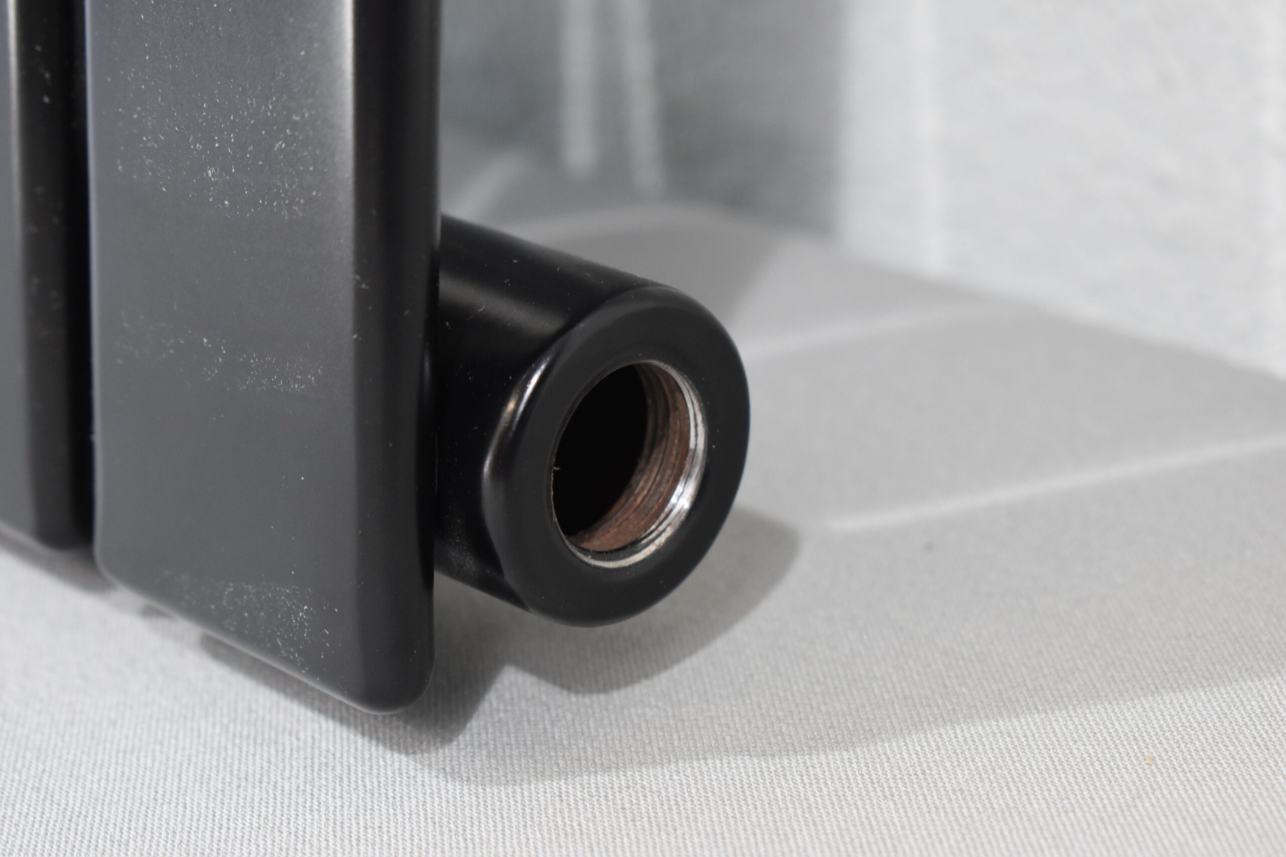 Heizkörper mit Mittelanschluss 800x450mm – Bild 8