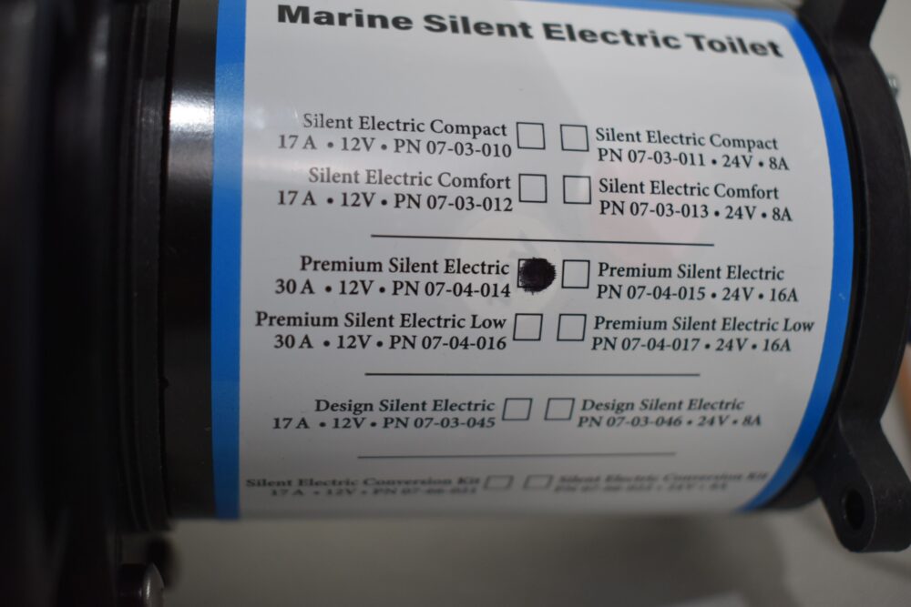 Albinus Zerhacker für Wohnmobil Toilette Marine Silent – Bild 10