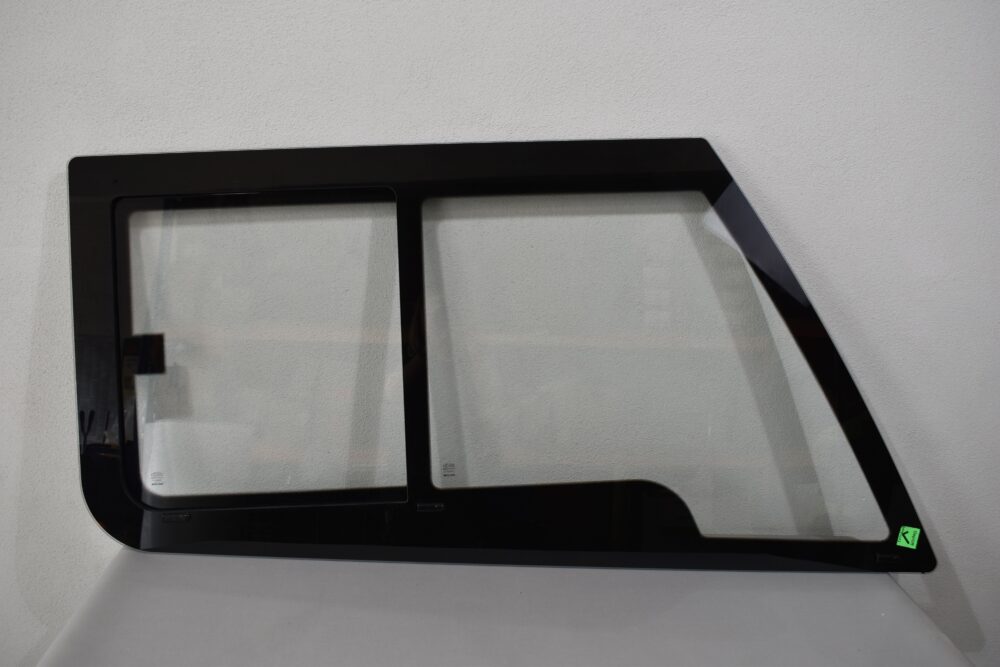 Eura Mobil Fahrerhausfenster Mekuwa Glasflächenschiebfenster rechts – Bild 2