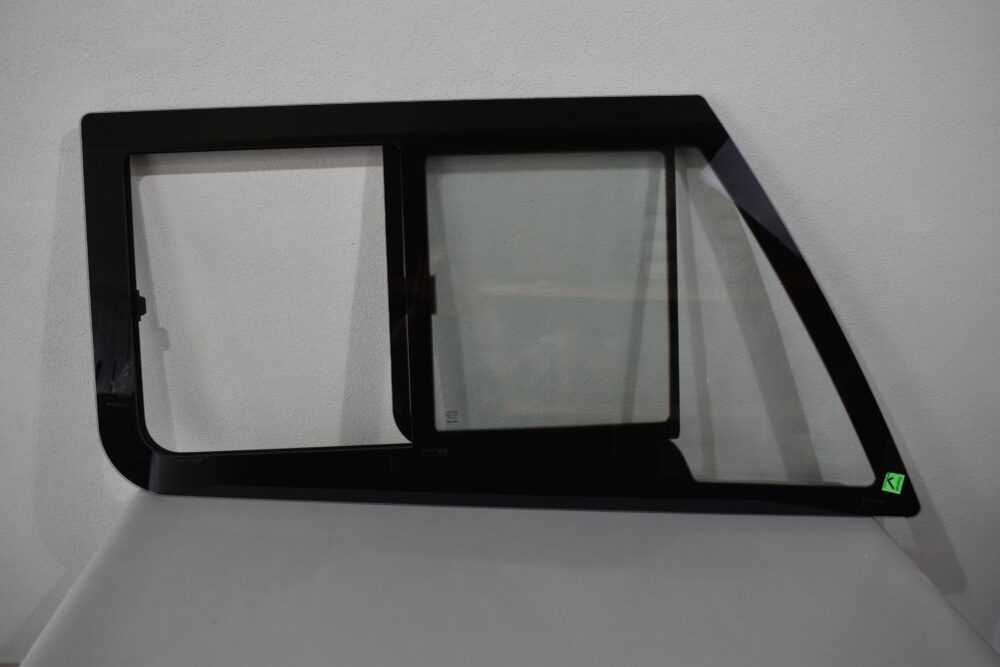 Eura Mobil Fahrerhausfenster Mekuwa Glasflächenschiebfenster rechts – Bild 3