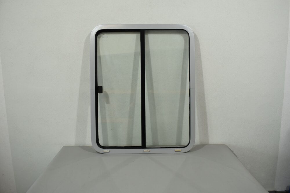 Niesmann und Bischoff Mekuwa Schiebefenster Beifahrerseite 1030x830mm