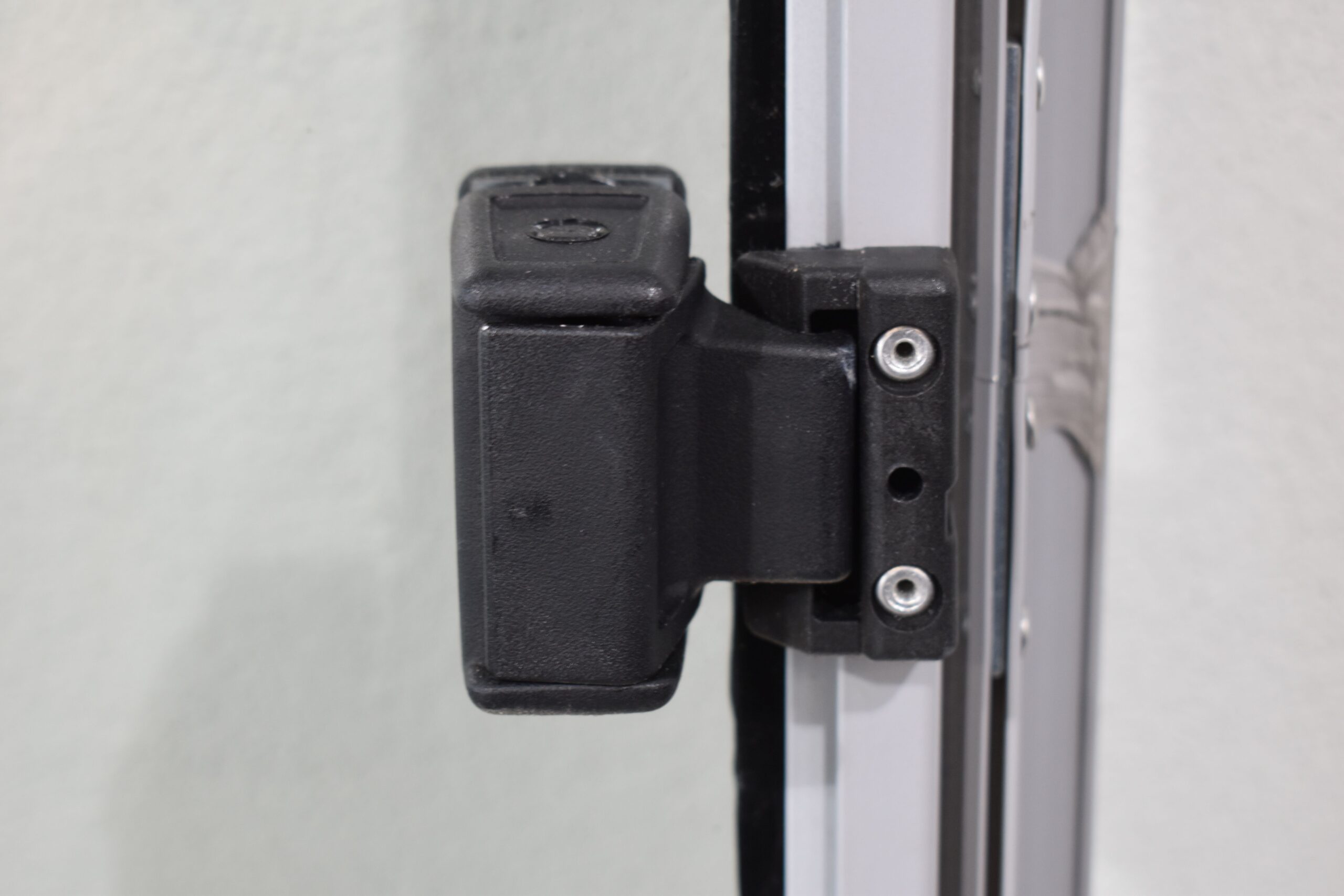 Niesmann und Bischoff Mekuwa Schiebefenster Beifahrerseite 1030x830mm – Bild 5