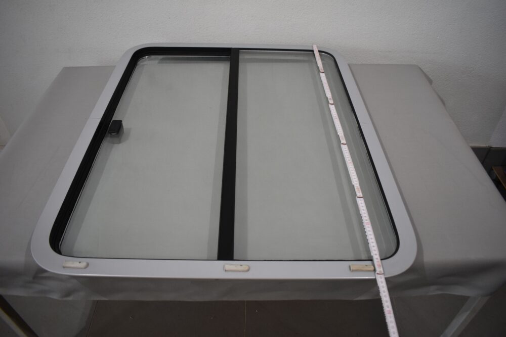 Niesmann und Bischoff Mekuwa Schiebefenster Beifahrerseite 1030x830mm – Bild 6