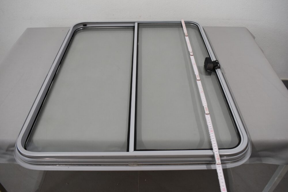 Niesmann und Bischoff Mekuwa Schiebefenster Beifahrerseite 1030x830mm – Bild 10