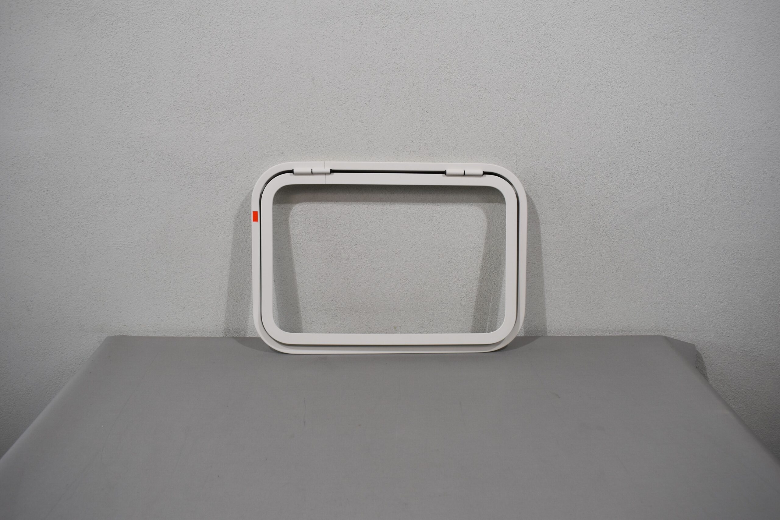 Eura Mobil Klappenrahmen weiß; 620x420mm