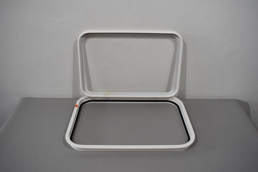 Eura Mobil Klappenrahmen weiß; 620x420mm – Bild 4
