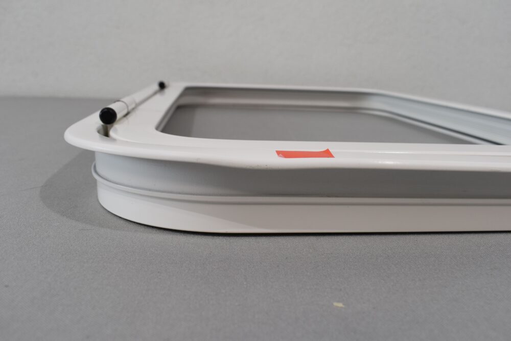 Eura Mobil Klappenrahmen weiß; 620x420mm – Bild 10