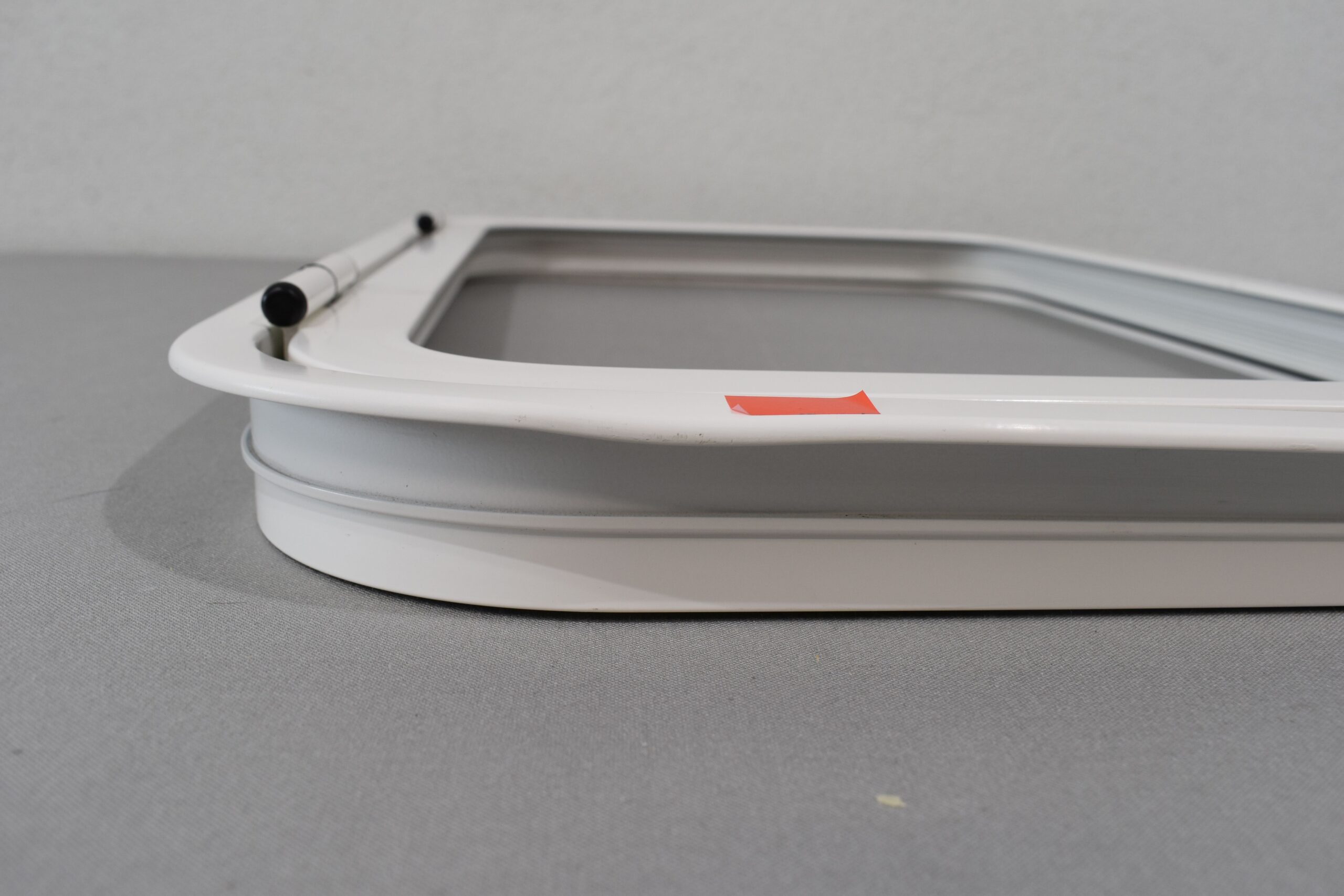 Eura Mobil Klappenrahmen weiß; 620x420mm – Bild 10
