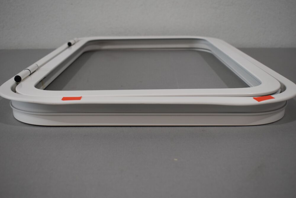 Eura Mobil Klappenrahmen weiß; 620x420mm – Bild 12