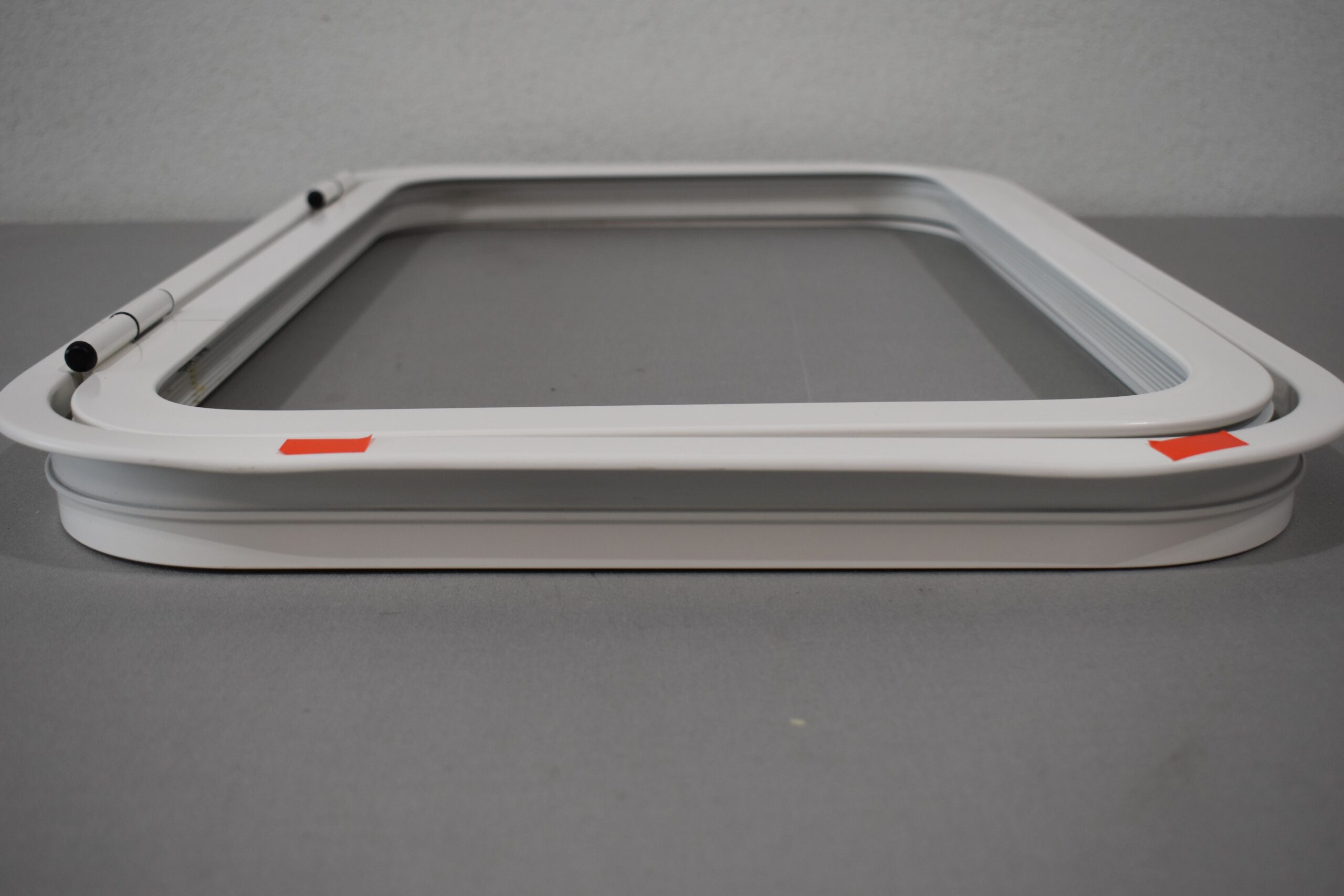 Eura Mobil Klappenrahmen weiß; 620x420mm – Bild 12