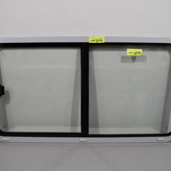 Alternative view of Niesmann und Bischoff Clou Liner Mekuwa Schiebefenster Beifahrerseite