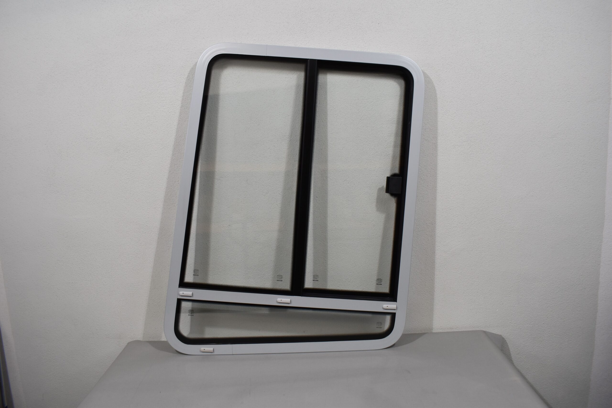 Niesmann und Bischoff Mekuwa Schiebefenster Fahrerseite