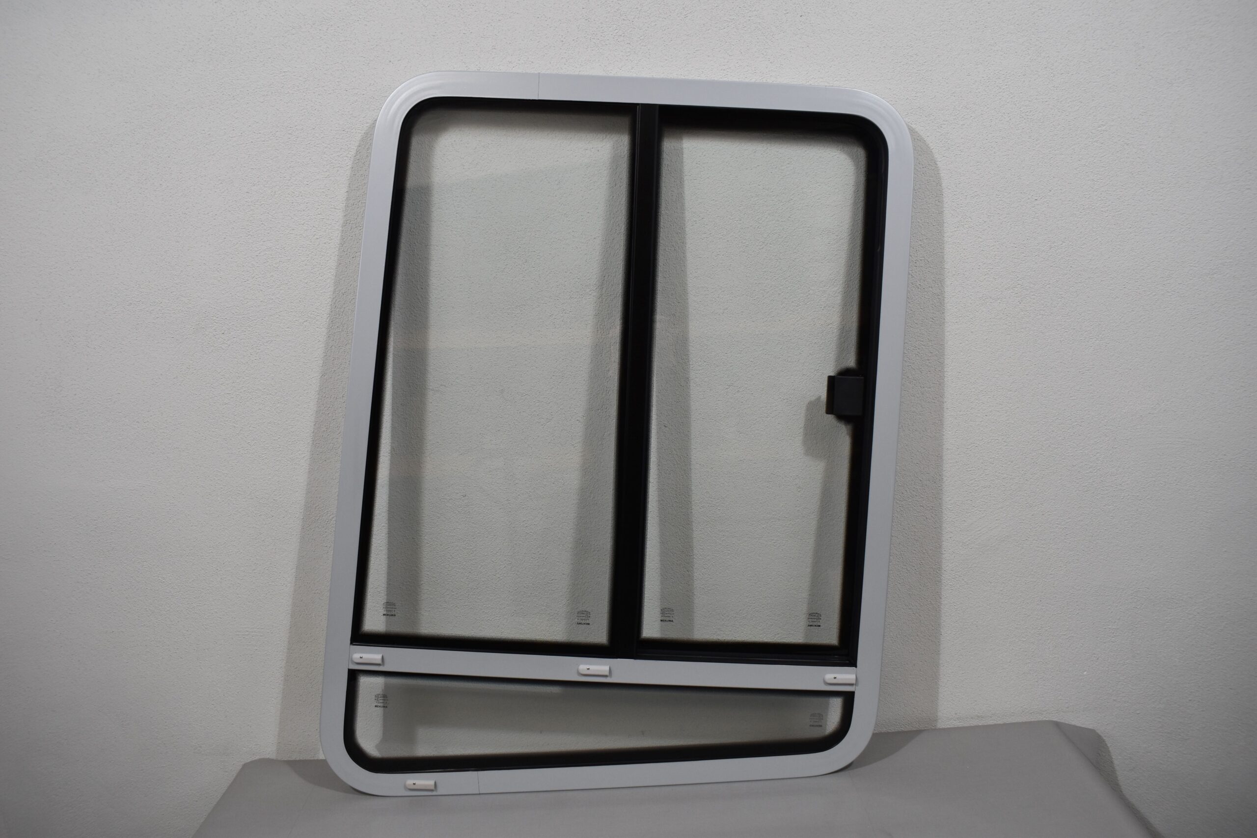 Niesmann und Bischoff Mekuwa Schiebefenster Fahrerseite – Bild 2