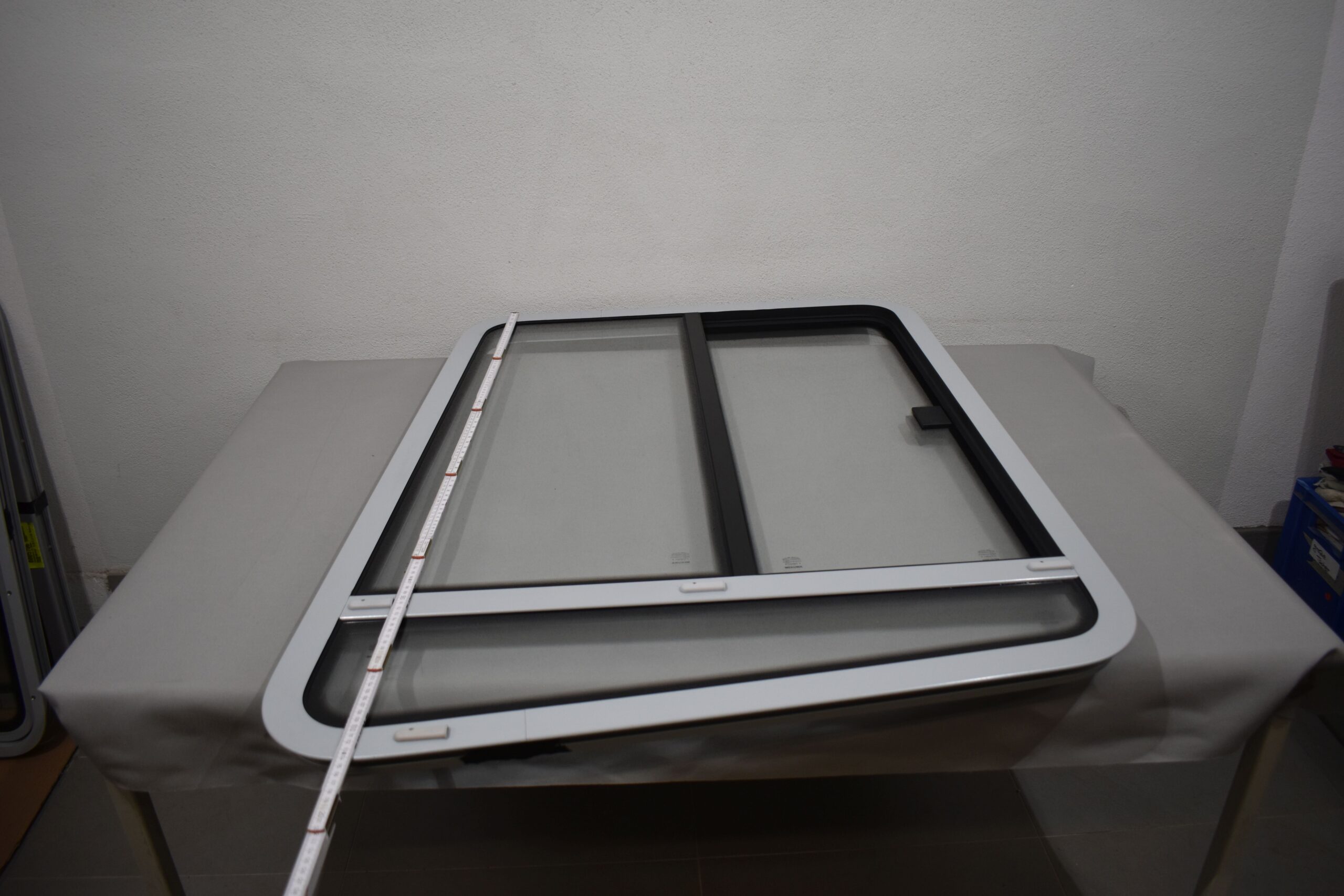 Niesmann und Bischoff Mekuwa Schiebefenster Fahrerseite – Bild 8