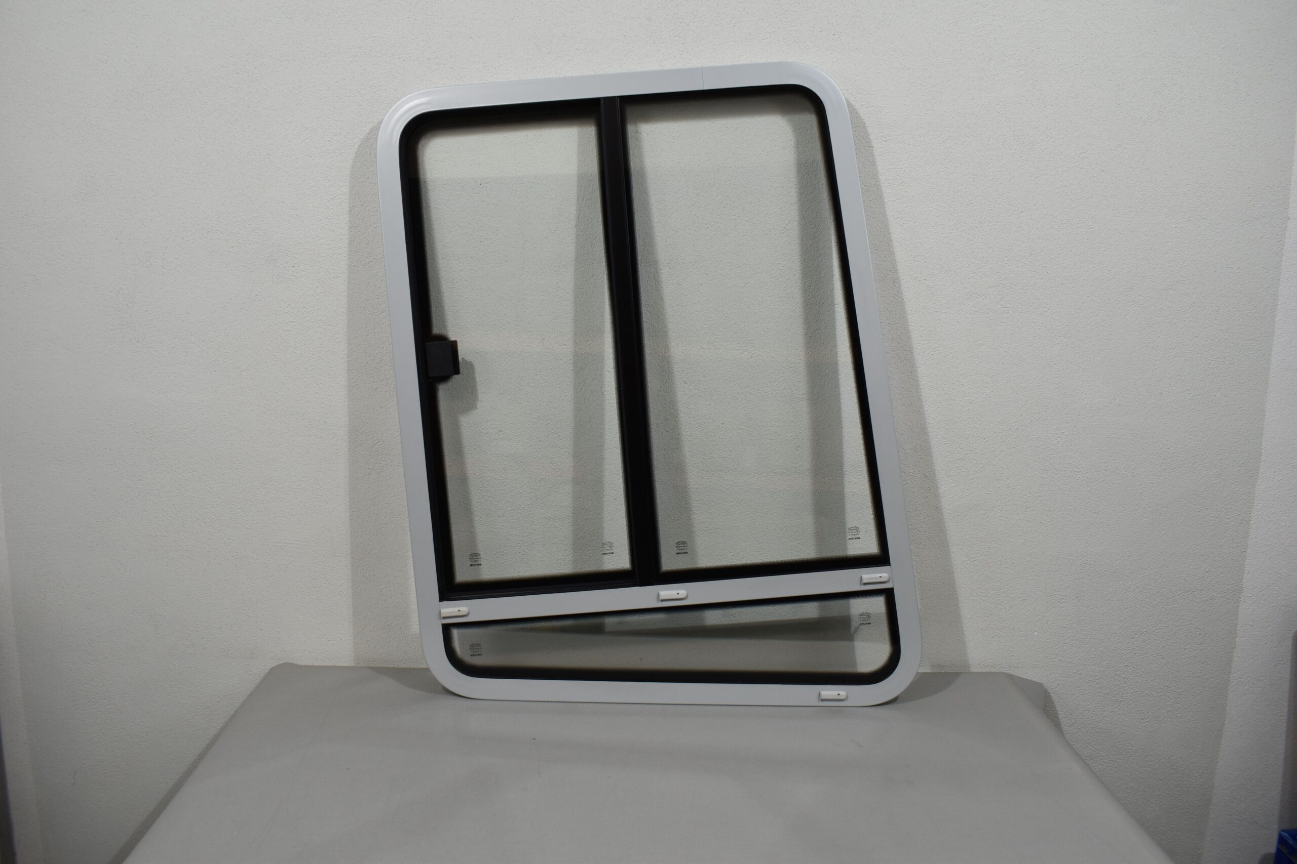 Niesmann und Bischoff Mekuwa Schiebefenster Beifahrerseite