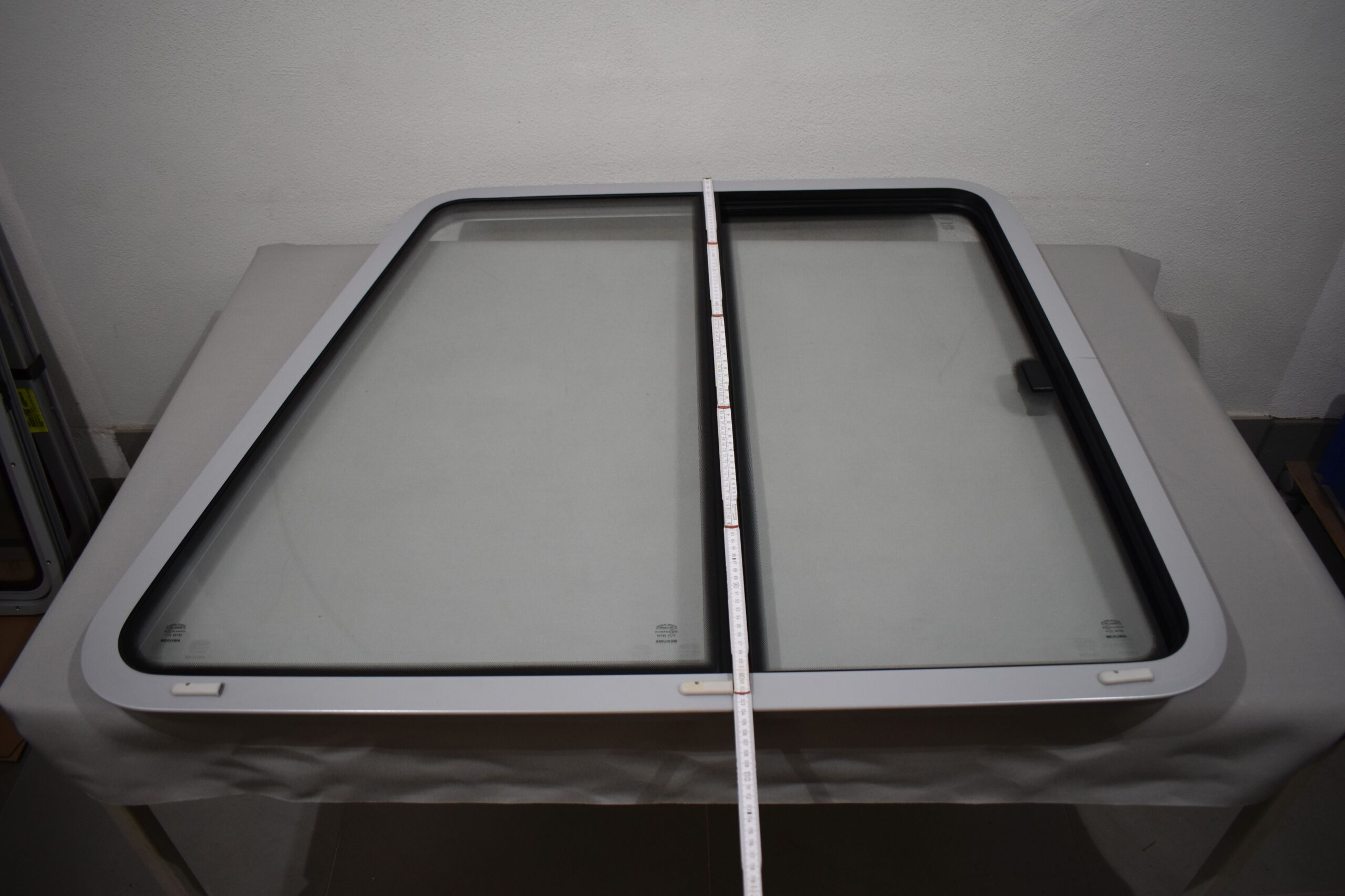 Niesmann und Bischoff Mekuwa Schiebefenster Fahrerseite – Bild 7