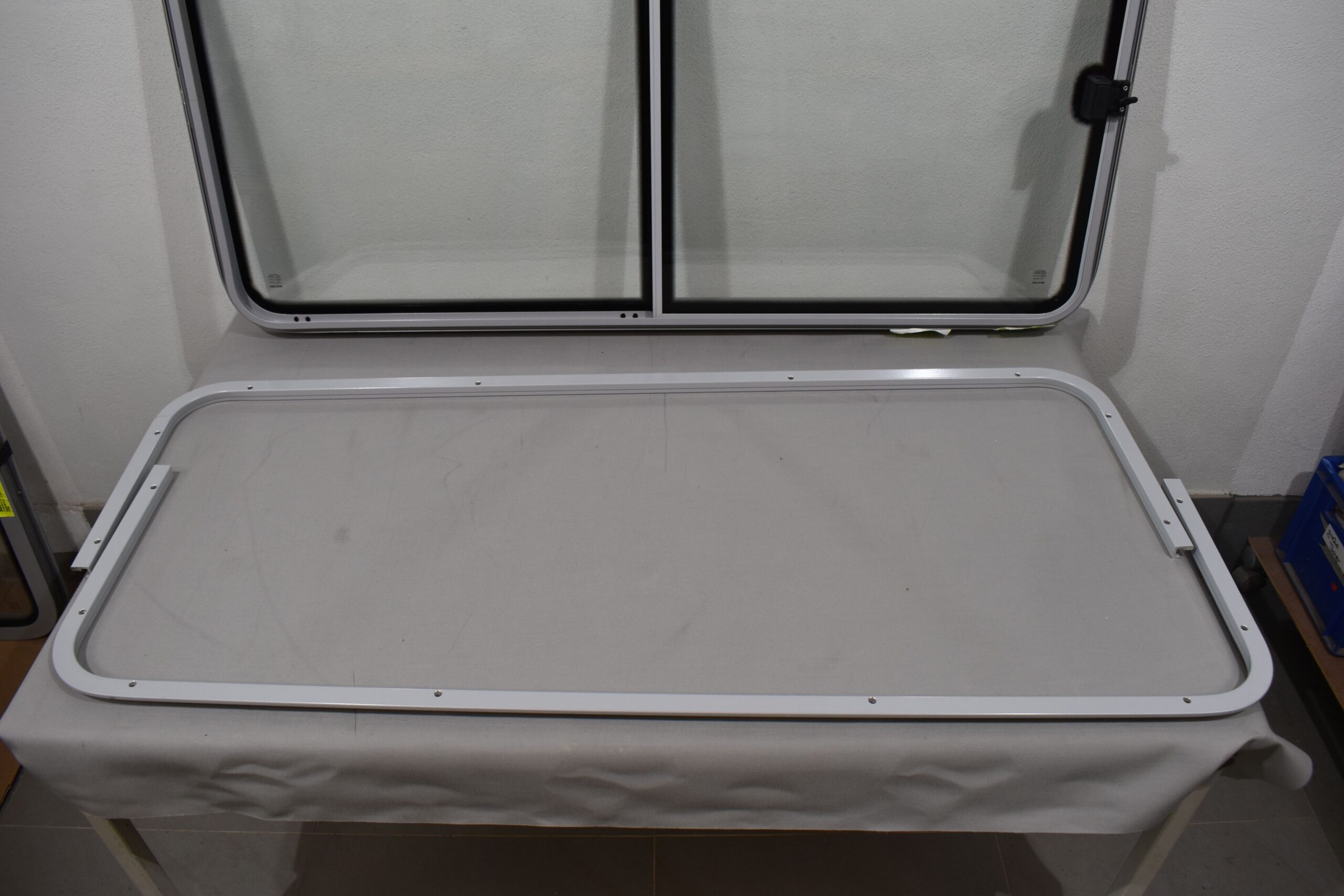 Mekuwa Schiebefenster Beifahrerseite 1400x760mm – Bild 4