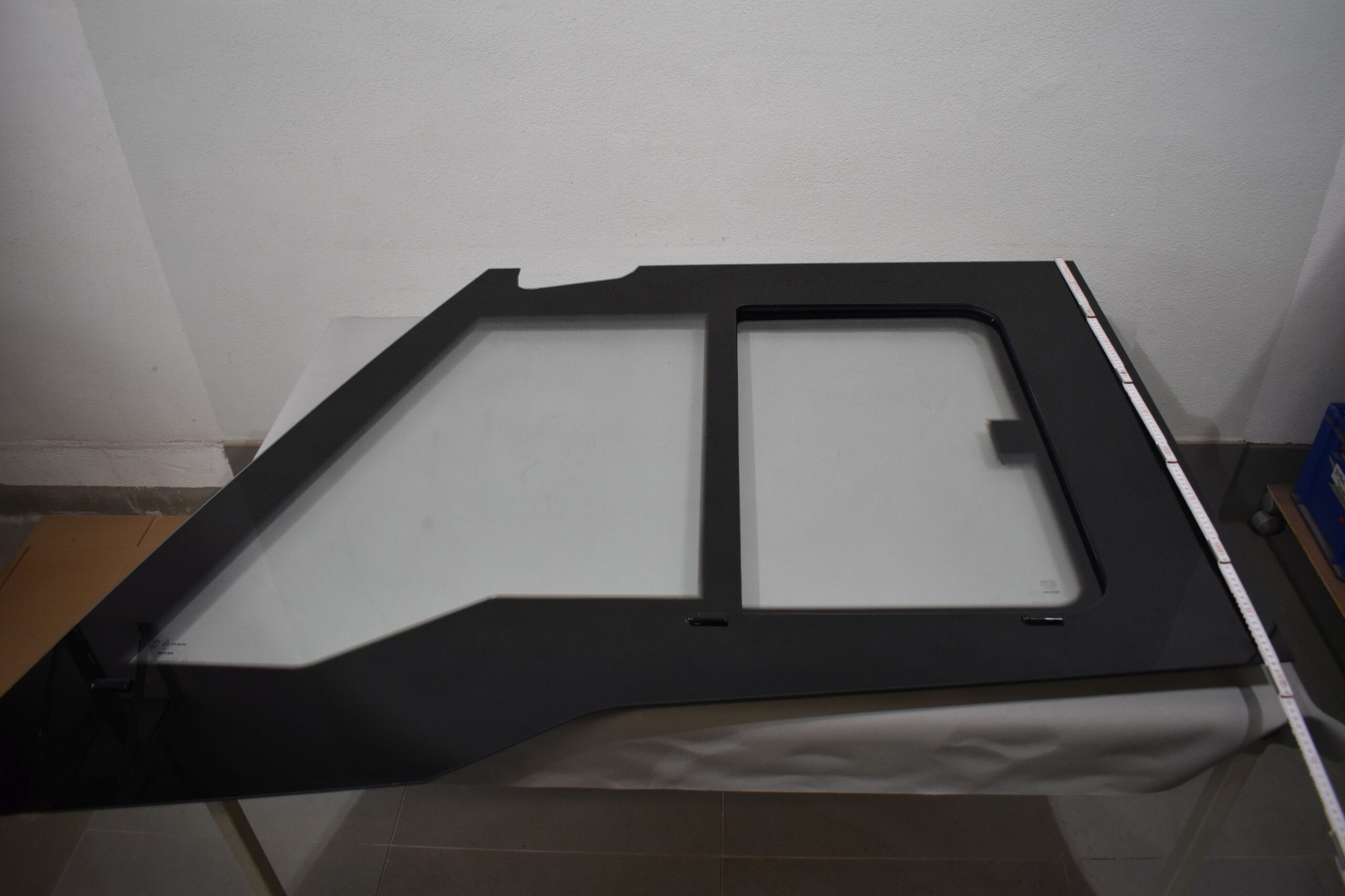 Niesmann und Bischoff Fahrerhausfenster links – Bild 8