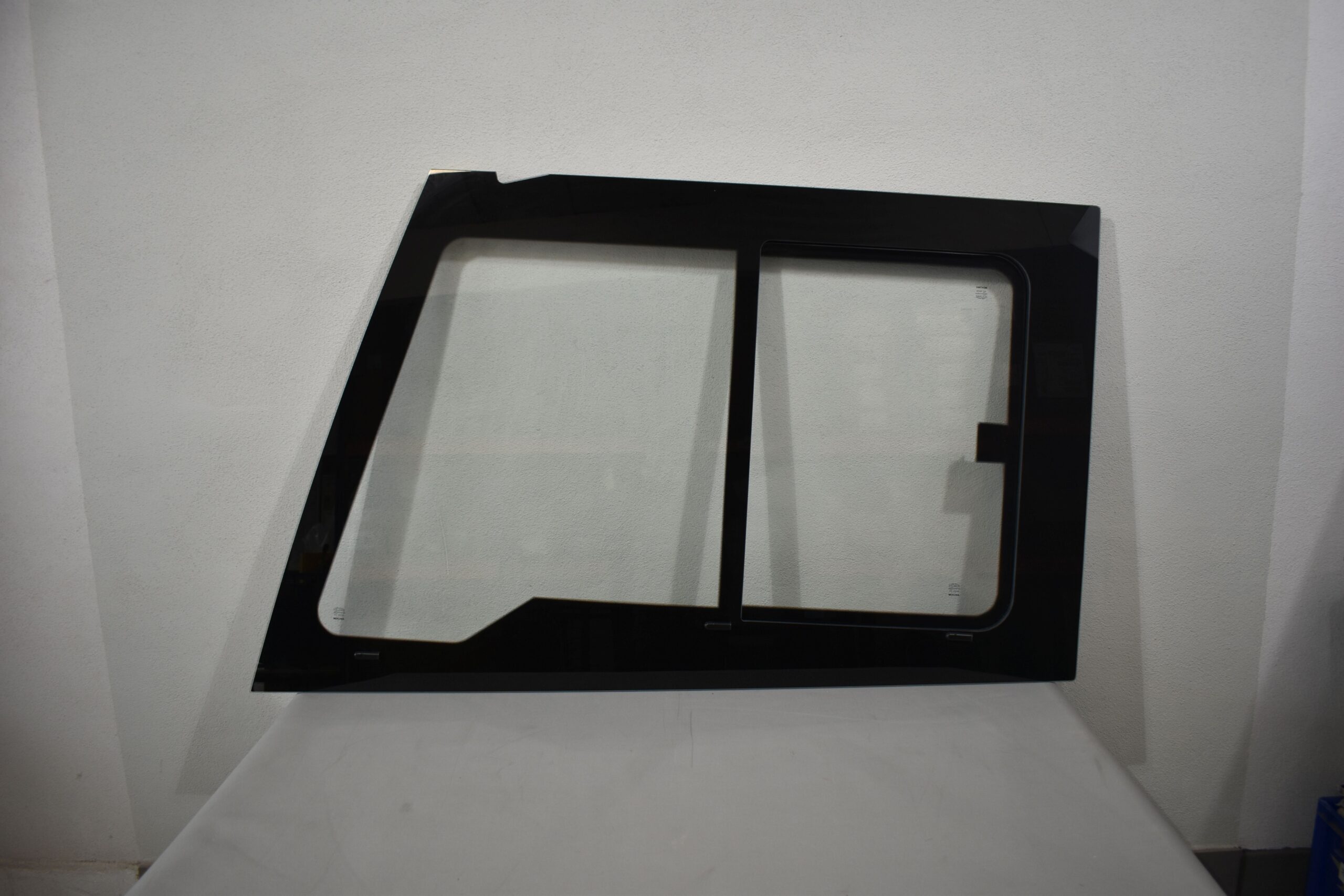 Niesmann und Bischoff Arto 2013 Fahrerhausfenster links