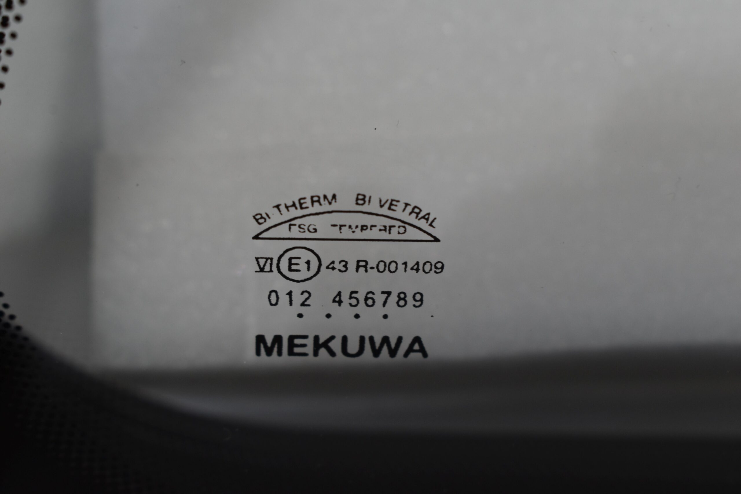 Niesmann und Bischoff Arto 2013 Fahrerhausfenster links – Bild 4