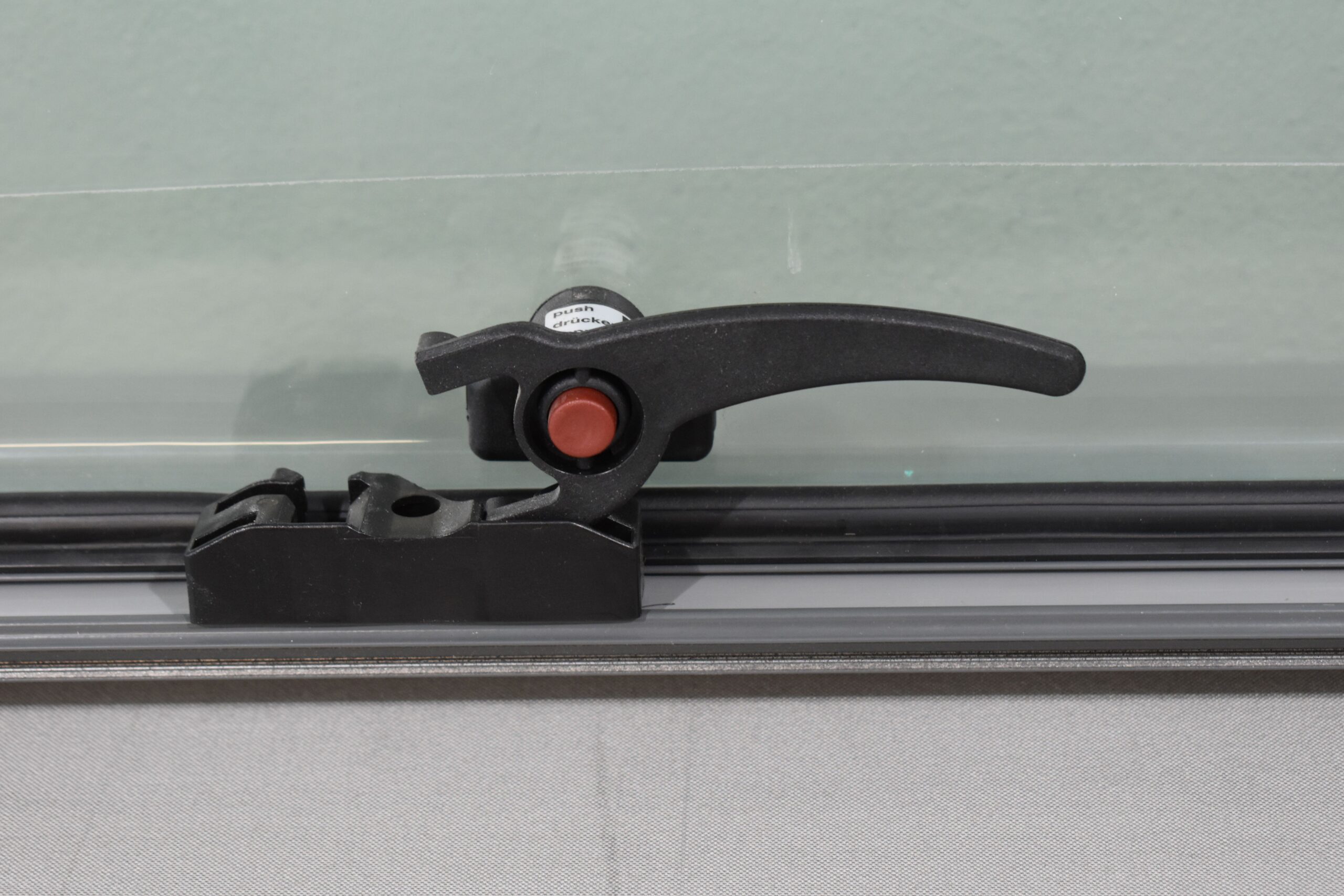 Dometic S7 Ausstellfenster 1200x450mm – Bild 6