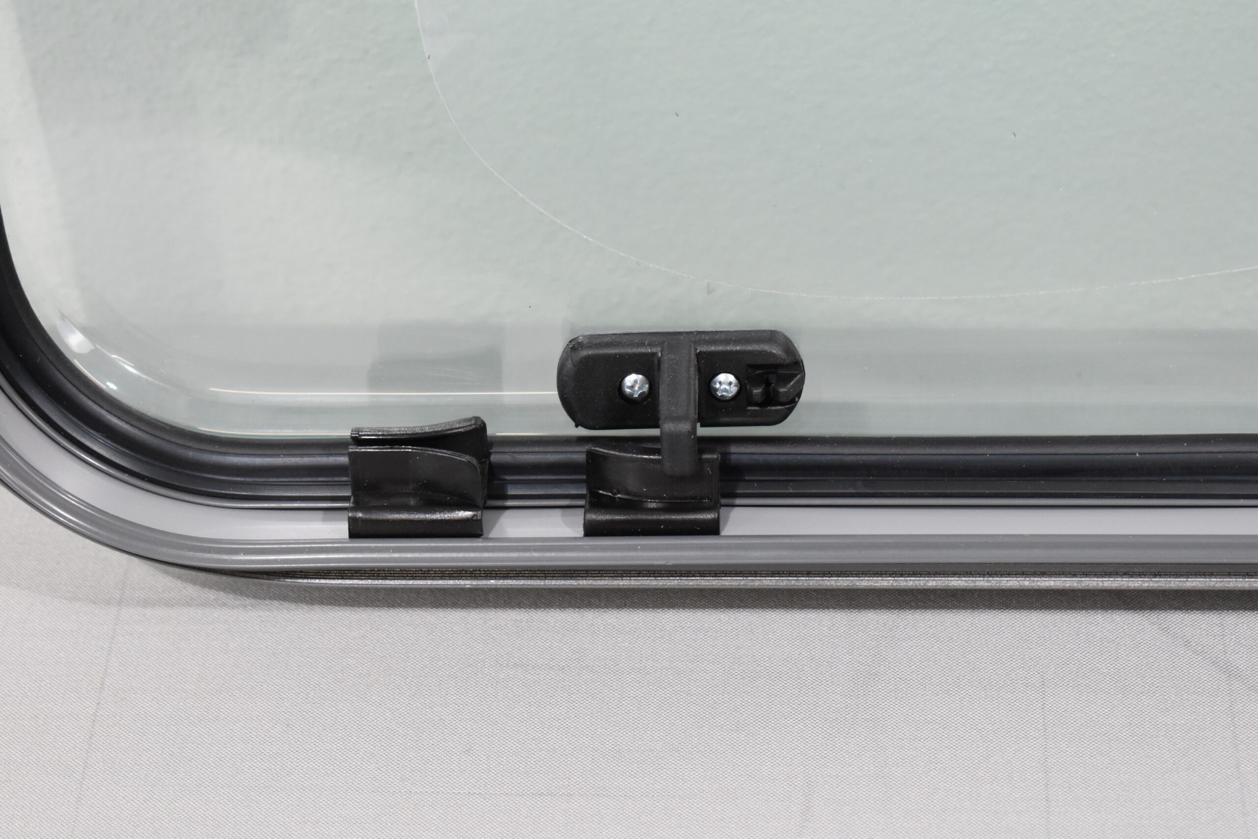 Dometic S7 Ausstellfenster 1200x450mm – Bild 8