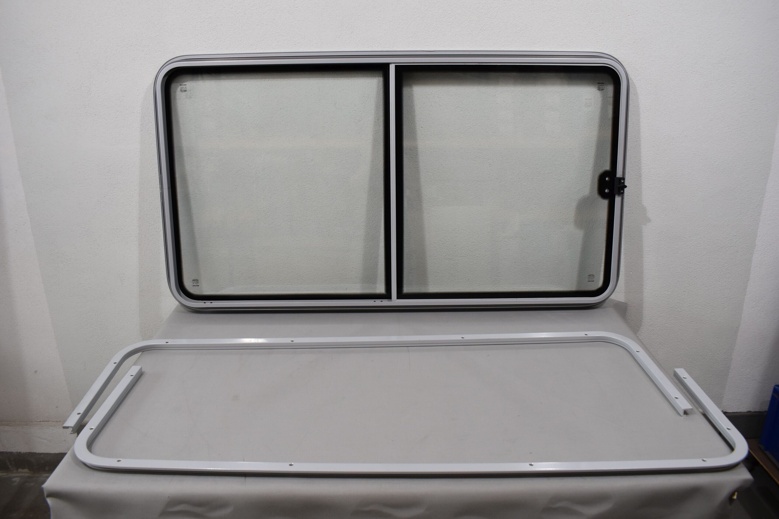 Mekuwa Schiebefenster Beifahrerseite 785x1430mm – Bild 11