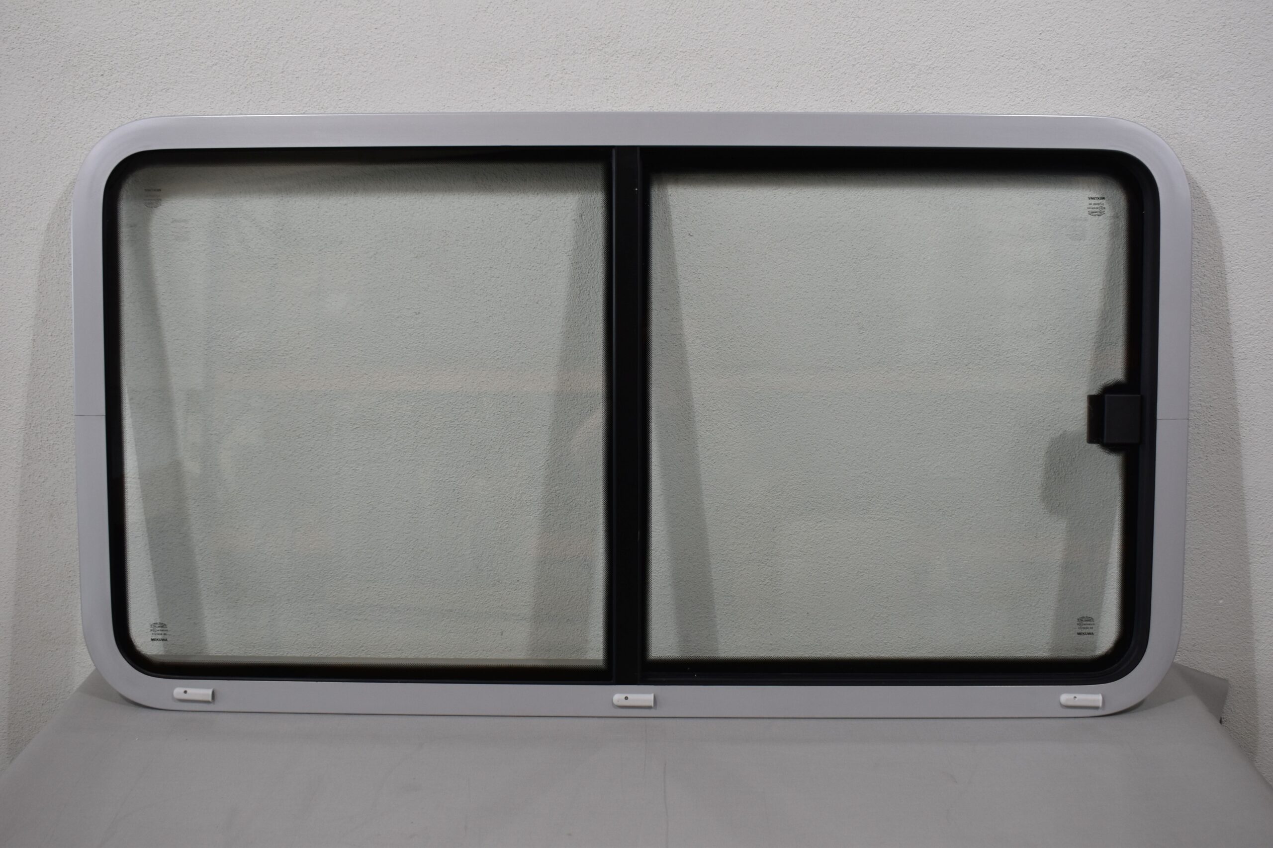 Mekuwa Schiebefenster Fahrerseite 715x1330mm 43R-001410 – Bild 2