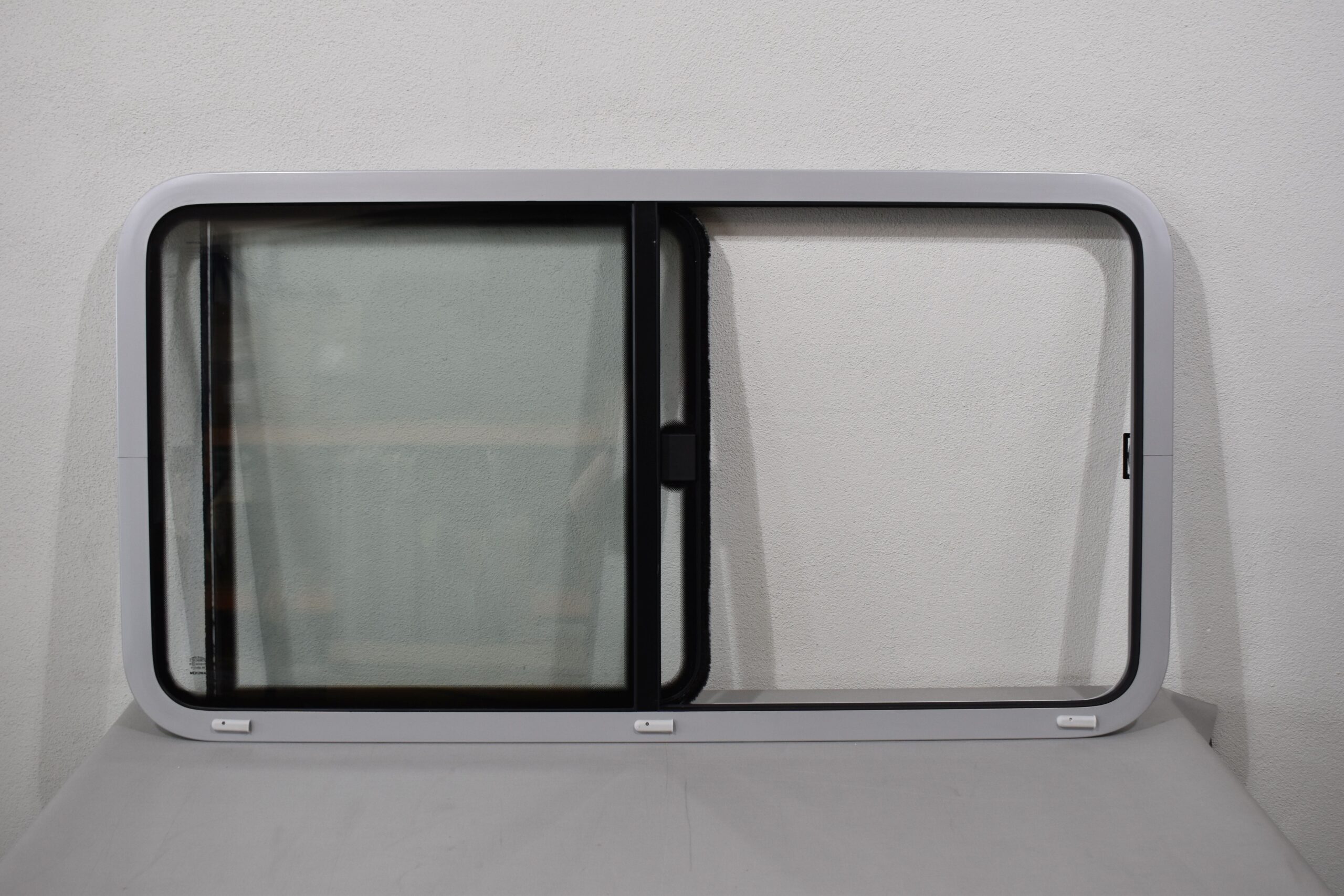 Mekuwa Schiebefenster Fahrerseite 715x1330mm 43R-001410 – Bild 3