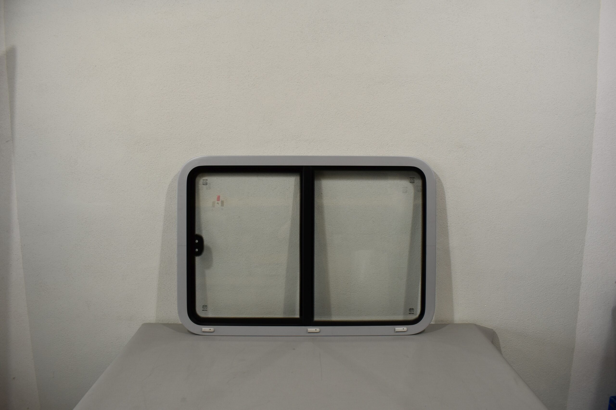 Mekuwa Schiebefenster Beifahrerseite 715x1030mm 43R-001410