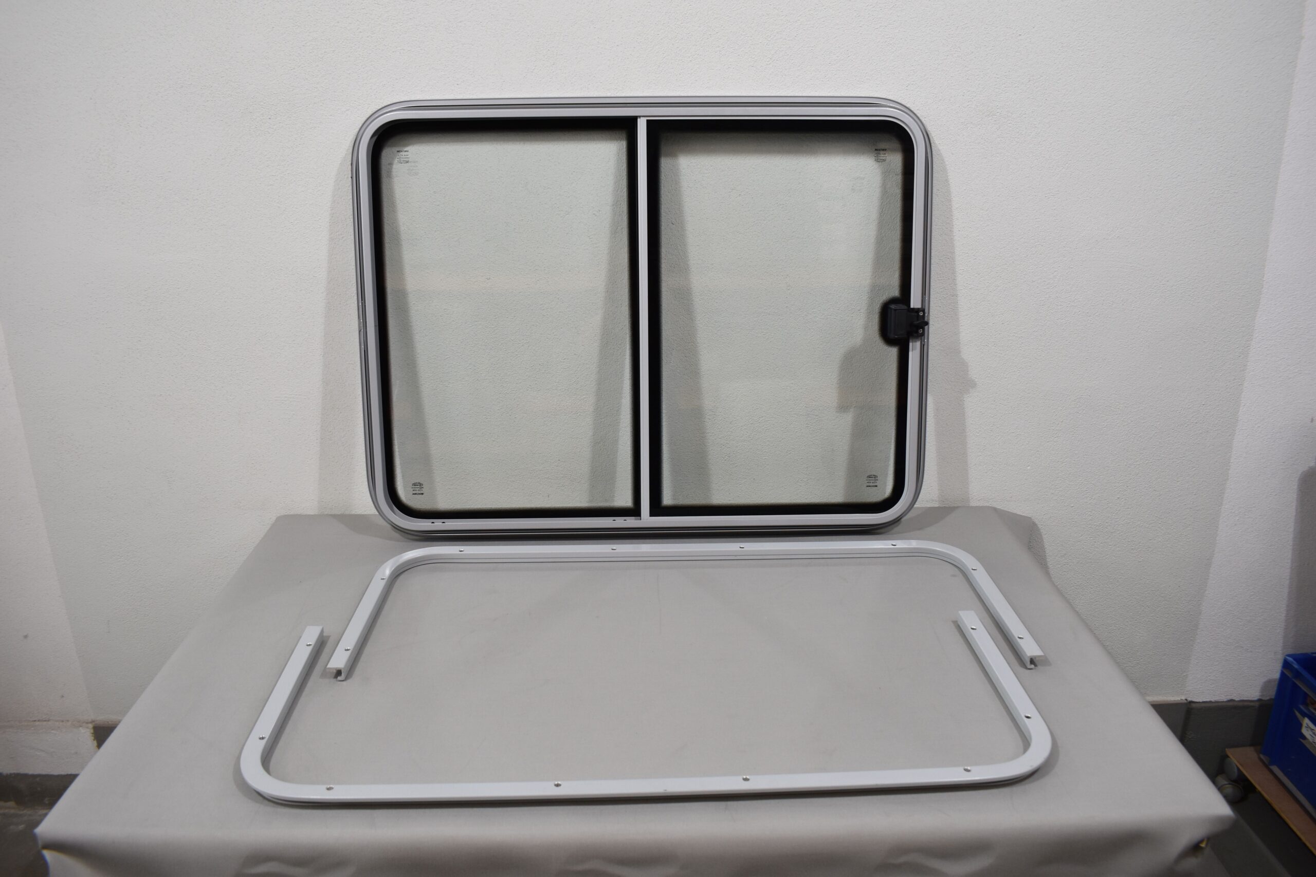 Mekuwa Schiebefenster Beifahrerseite 43R-001410 785x1030mm – Bild 10