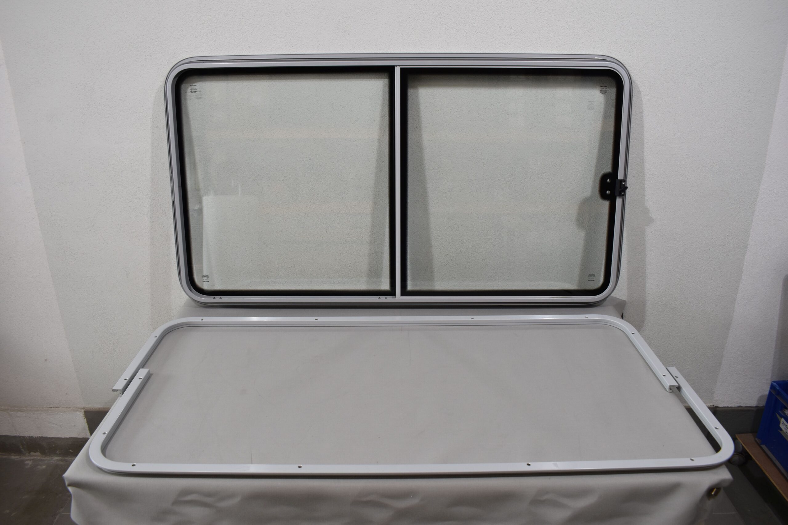 Mekuwa Schiebefenster Beifahrerseite 785x1430mm – Bild 8