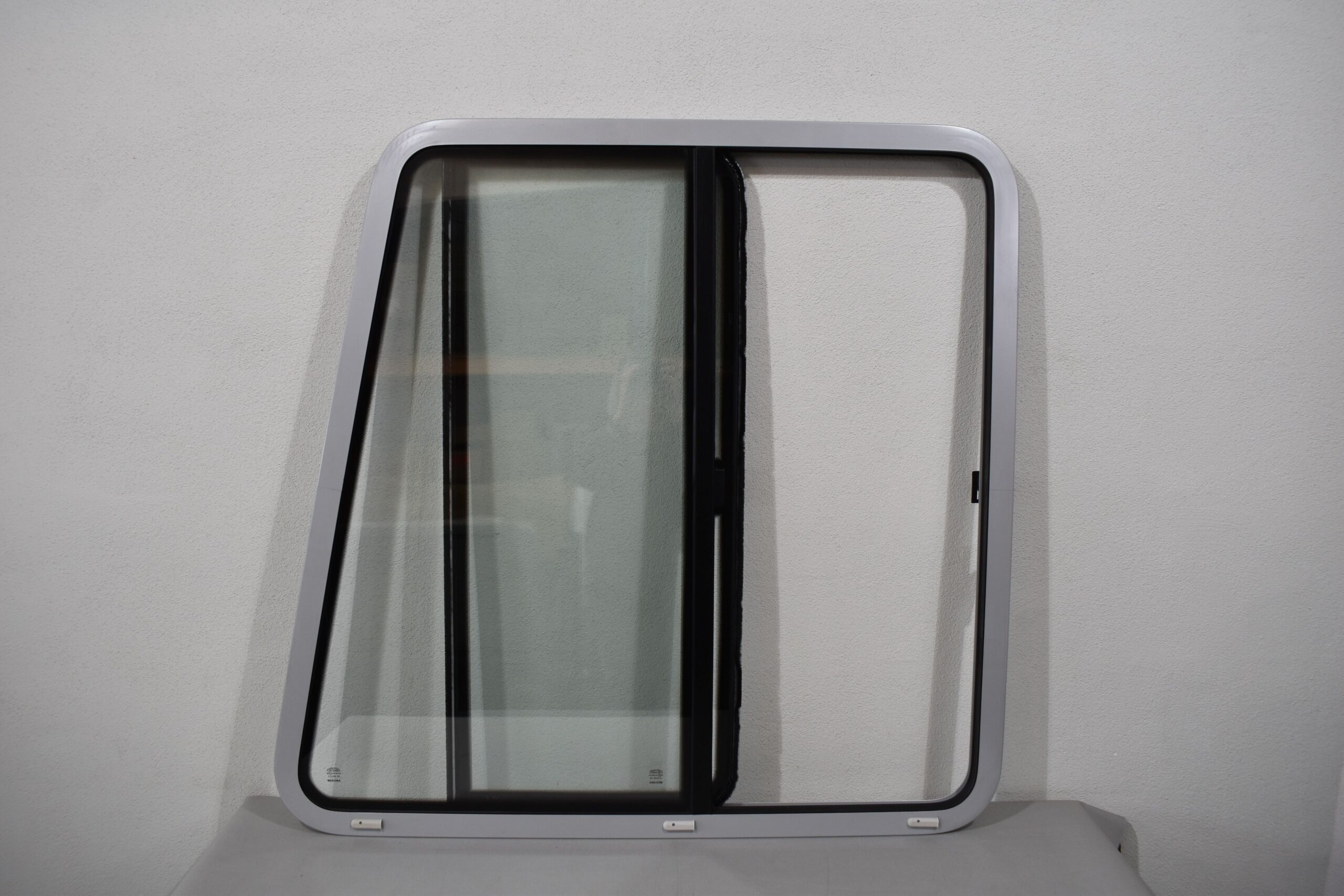 Mekuwa Schiebefenster Fahrerseite 43R-001410 1105x1140mm – Bild 3