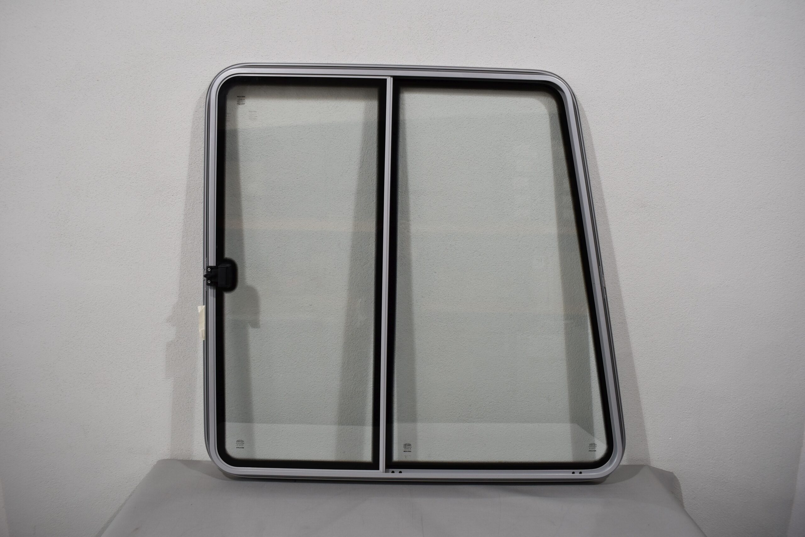 Mekuwa Schiebefenster Fahrerseite 43R-001410 1105x1140mm – Bild 5