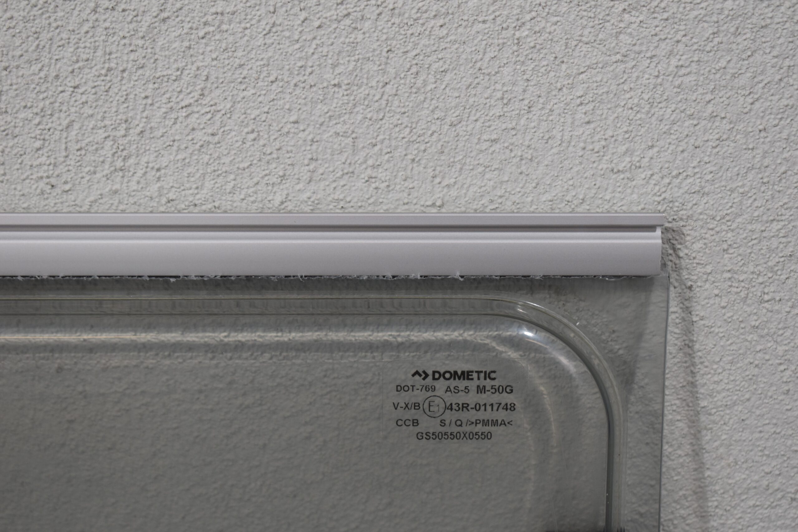 Dometic S4 Ausstellscheibe 550x550mm – Bild 4