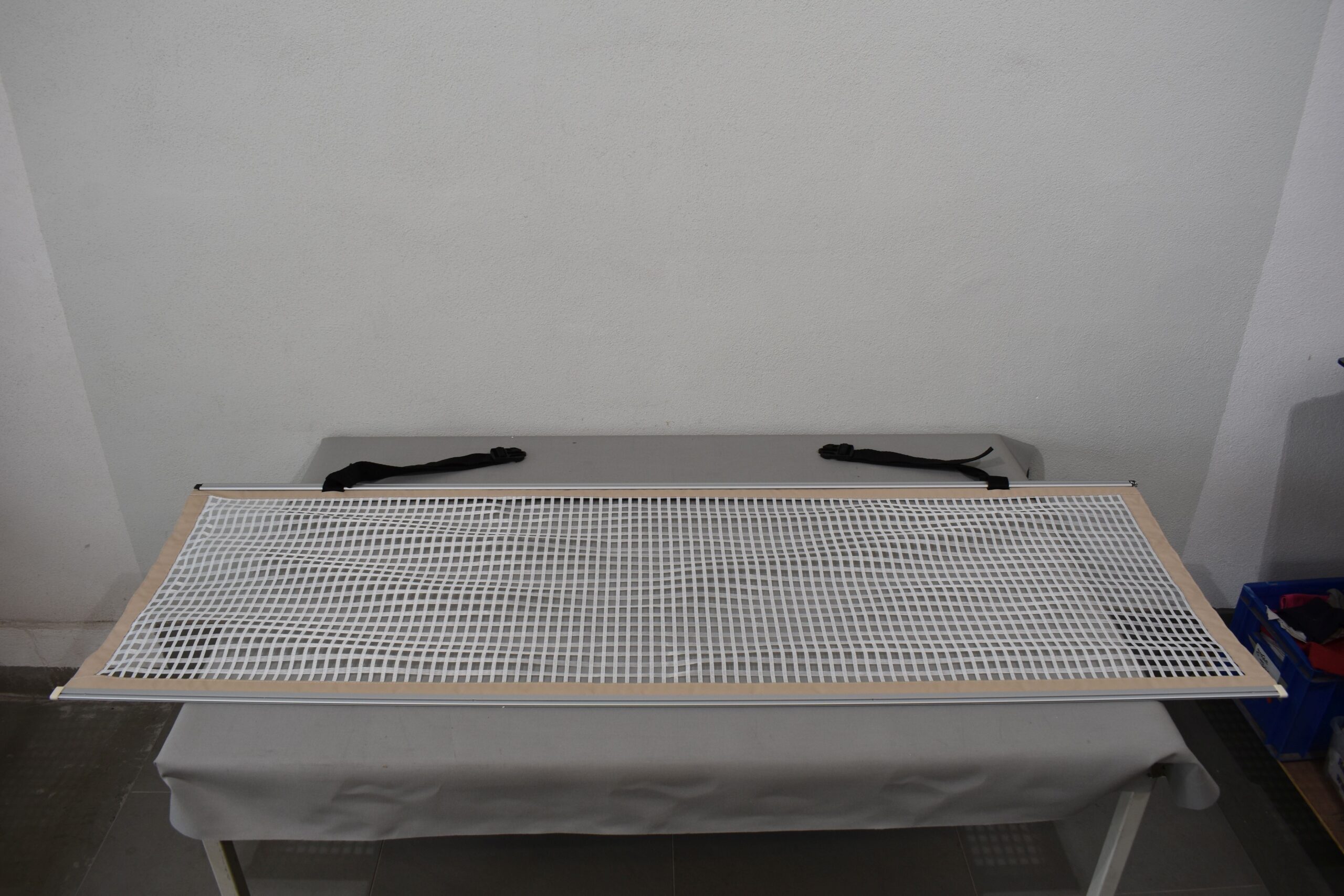 Dometic Starres Sicherheitsnetz / Rausfallschutz 1800x580mm – Bild 2