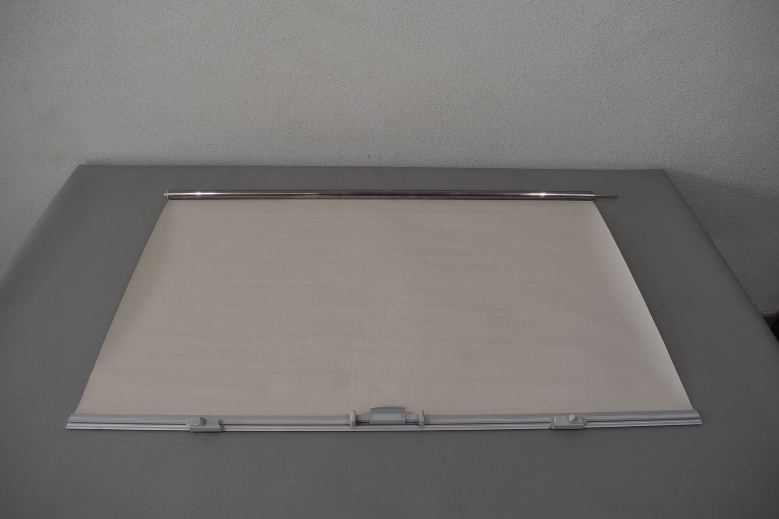 Eura Mobil Seitz Verdunklungsrollo / Ersatzrollo 940x480mm – Bild 4