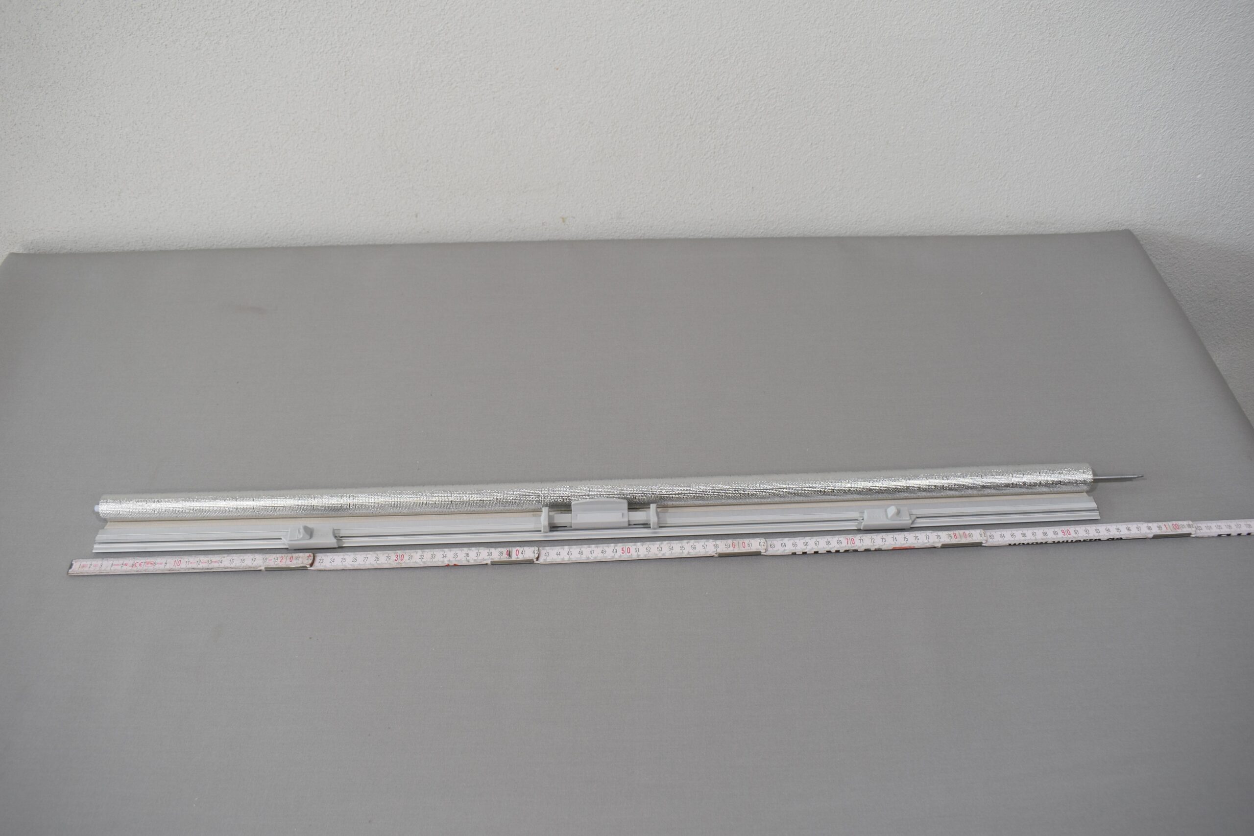 Eura Mobil Seitz Verdunklungsrollo / Ersatzrollo 940x480mm – Bild 9