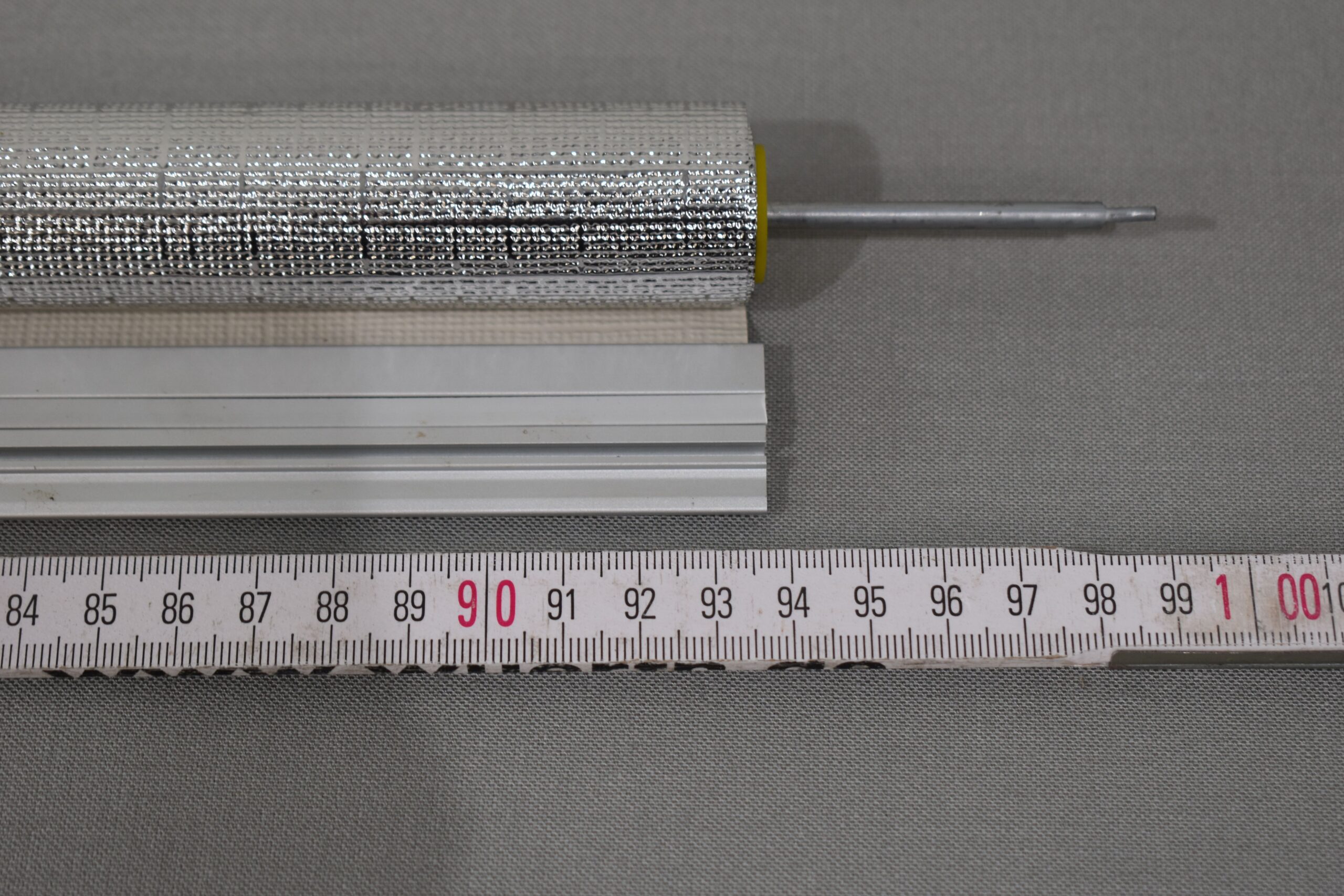 Eura Mobil Seitz Verdunklungsrollo / Ersatzrollo 940x480mm – Bild 11