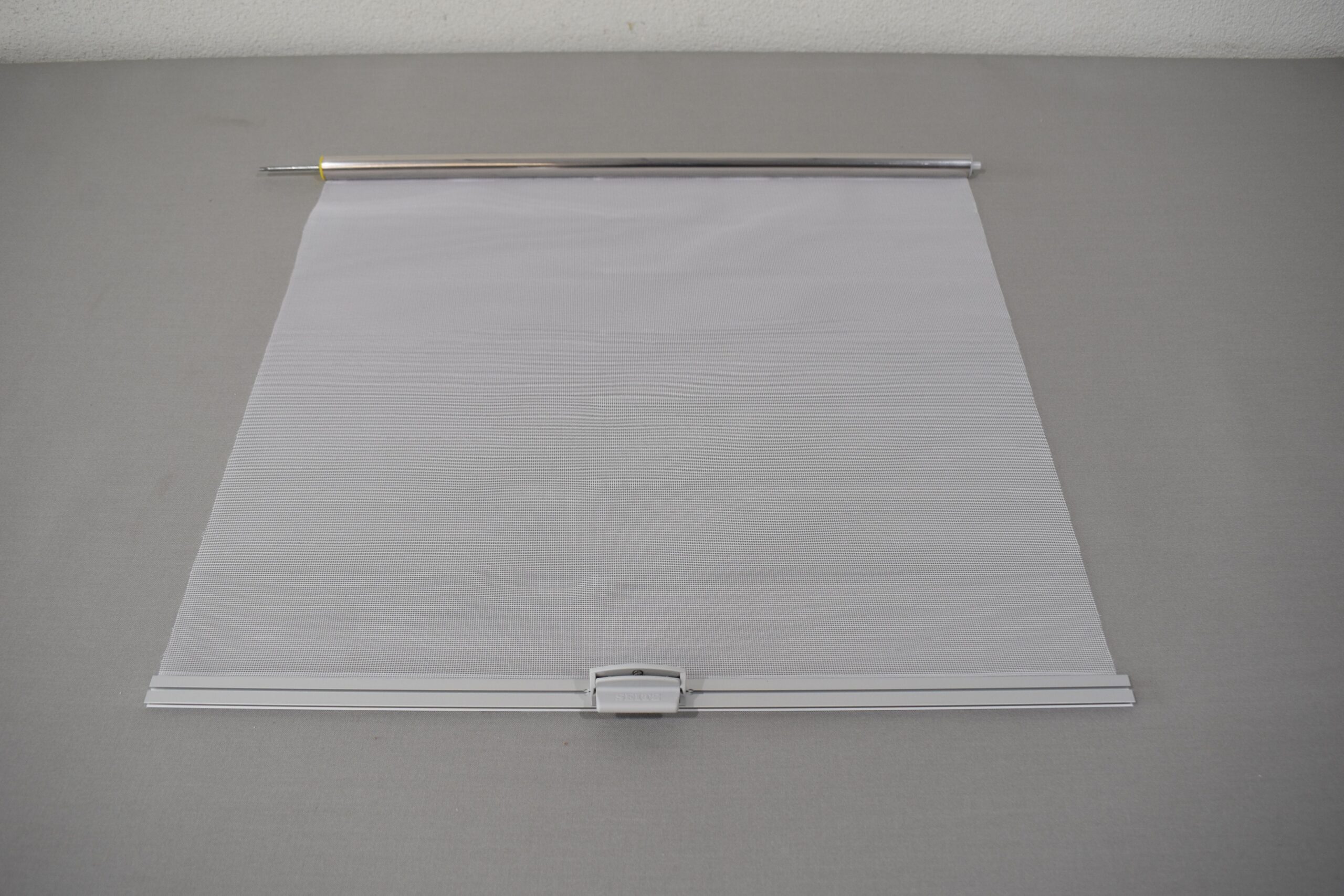 Eura Mobil Seitz Fliegenschutzrollo / Ersatzrollo 550x430mm – Bild 3