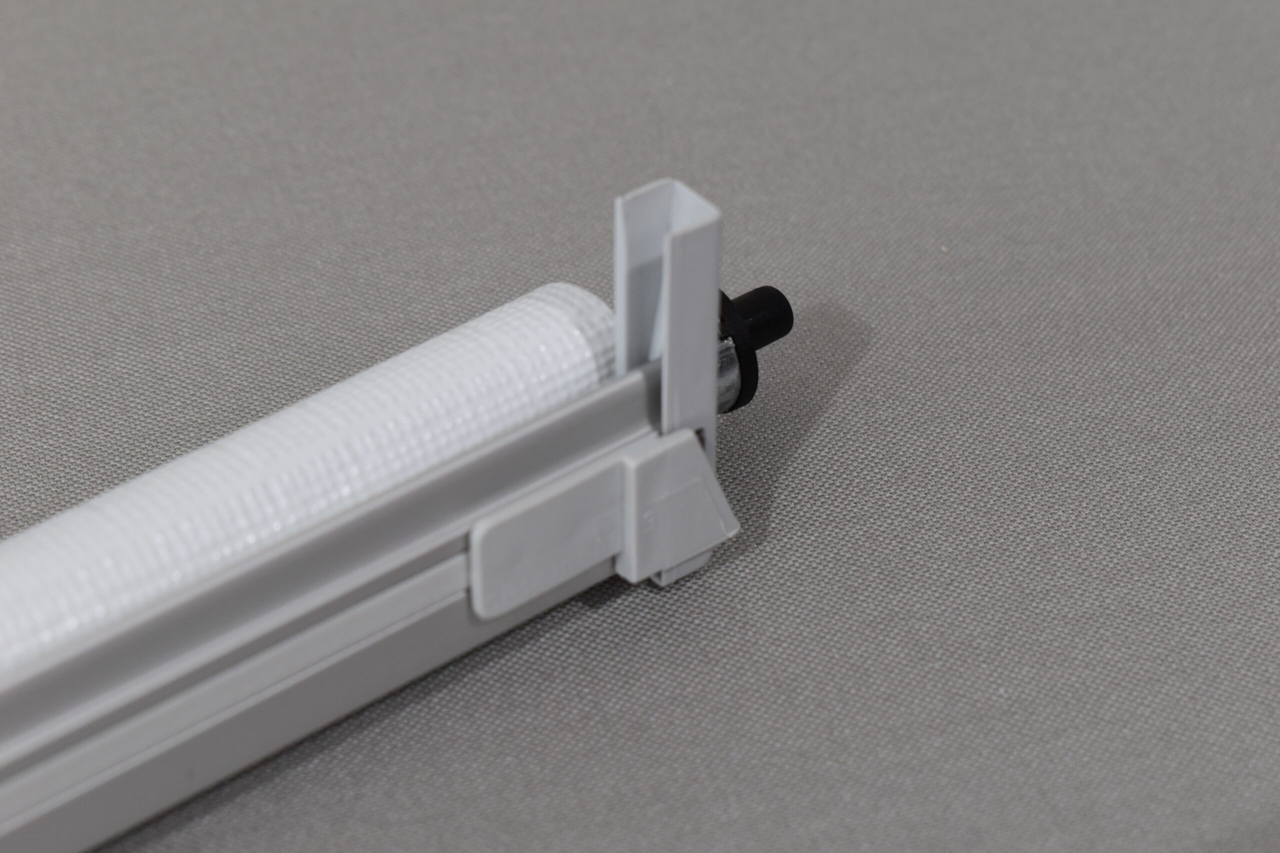 Seitz Verdunklungsrollo / Ersatzrollo 700x600mm – Bild 6