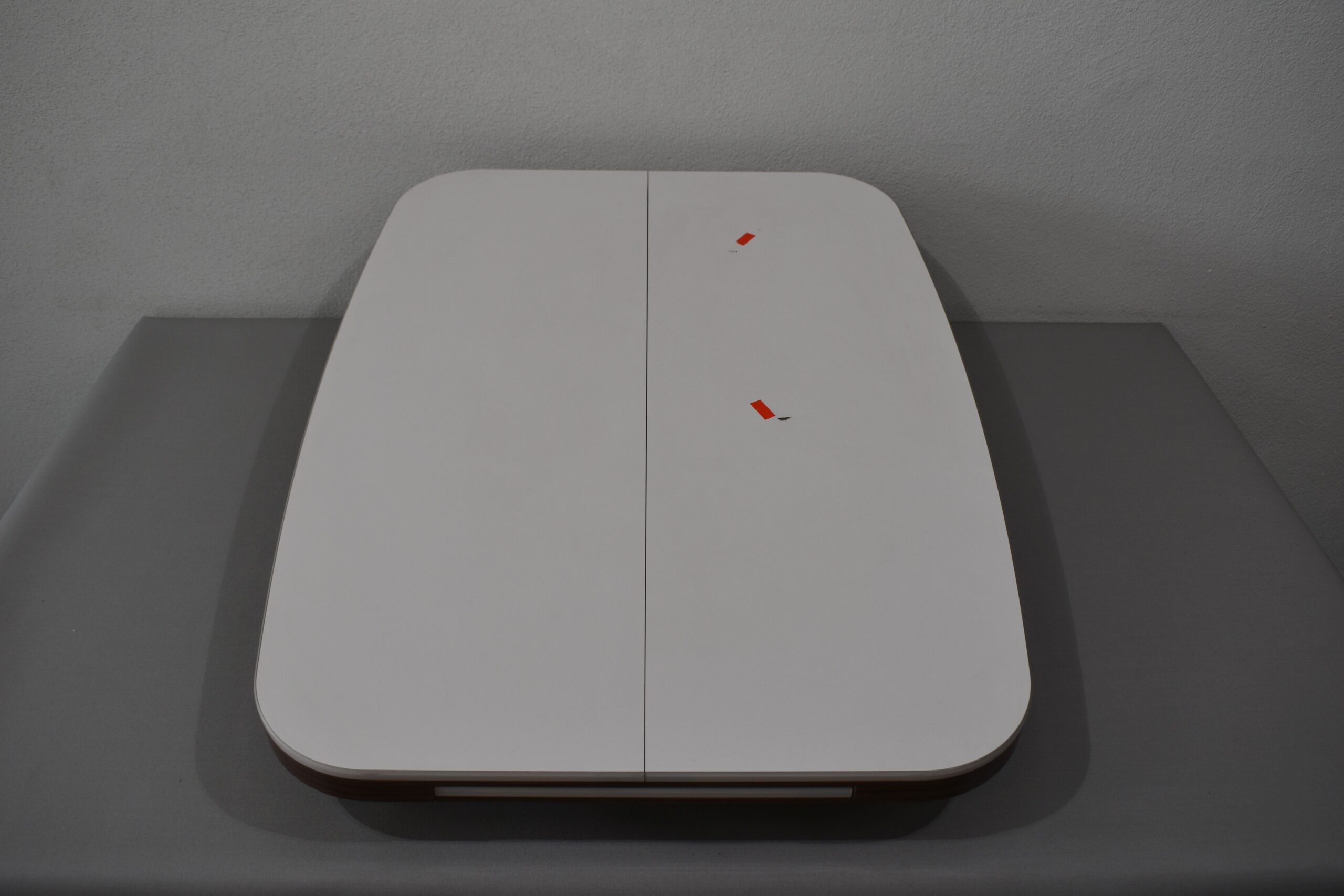 Tischplatte ausziehbar weiß/dunkel braun; 45x868x640mm für Wohnmobil – Bild 2