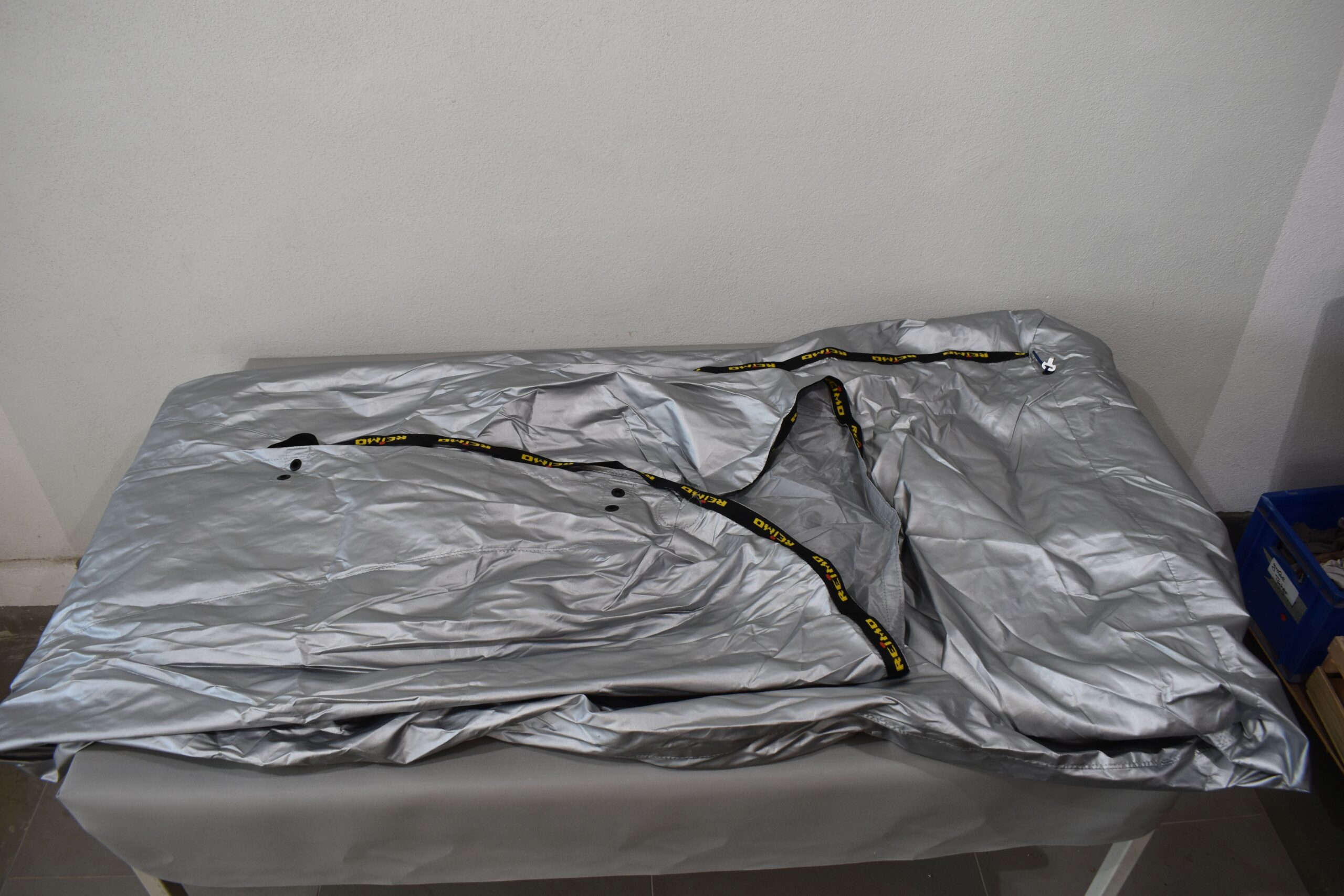 Carbest Klimaschutzhaube für Schlafdächer VW T5 – Bild 7