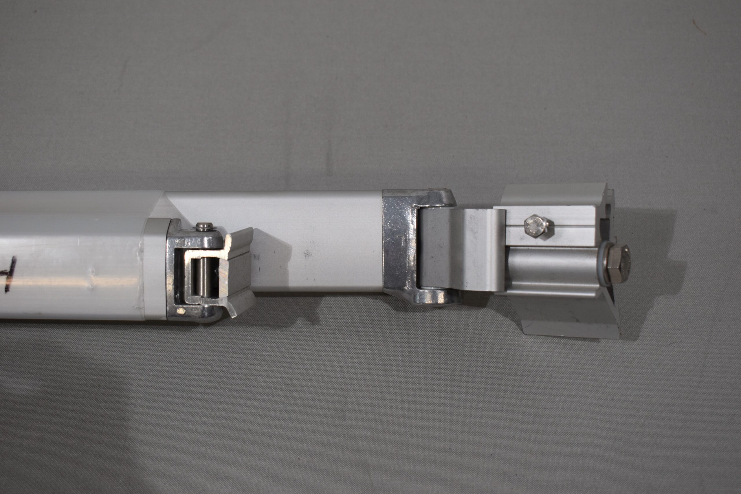 Gelenkarm links 1400mm zu Markise 5002 – Bild 4