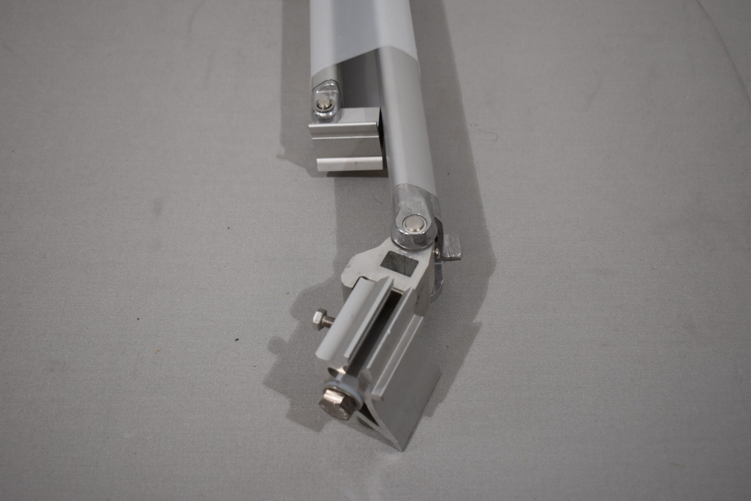 Gelenkarm links 1400mm zu Markise 5002 – Bild 6