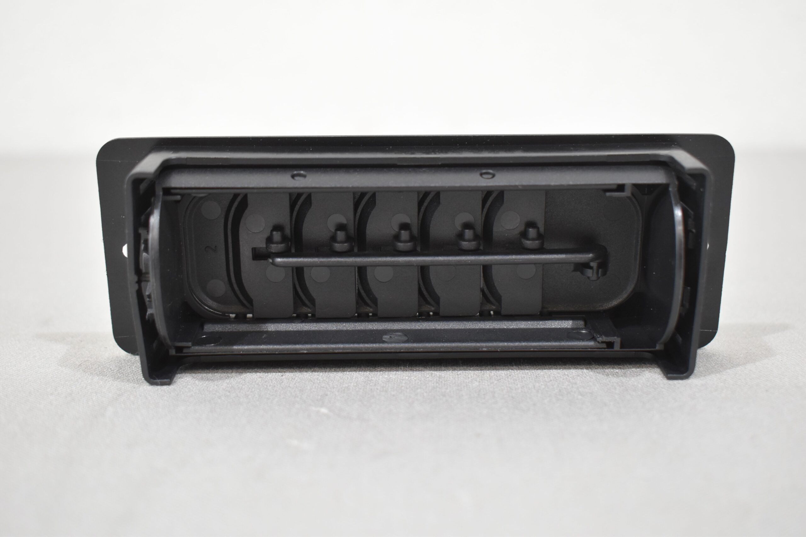 Truma Rechtecklüfter; schwarz – Bild 10