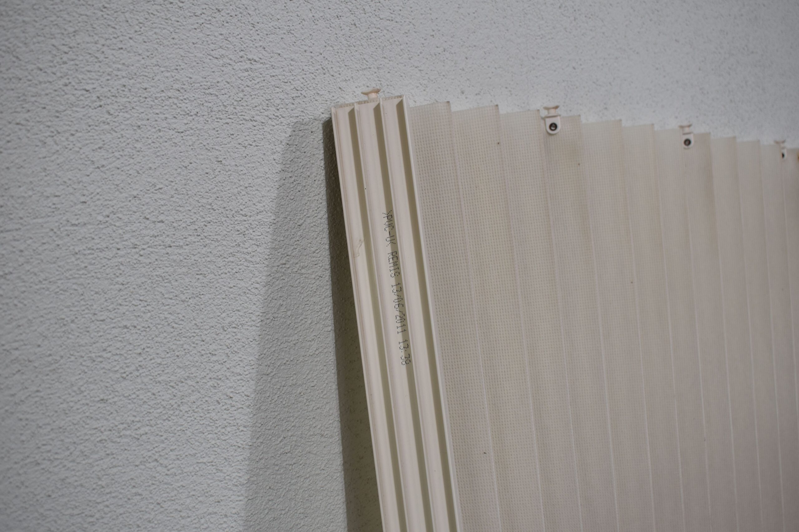 Remis Raumteiler / Faltschiebetür / Plissee 1900x1400mm – Bild 7