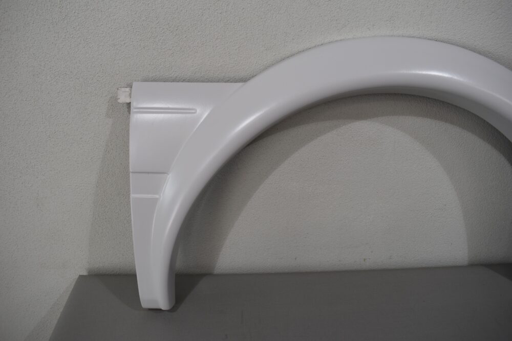 Niesmann und Bischoff Clou Radlaufblende vorne links; Fiat210; MJ05 – Bild 4