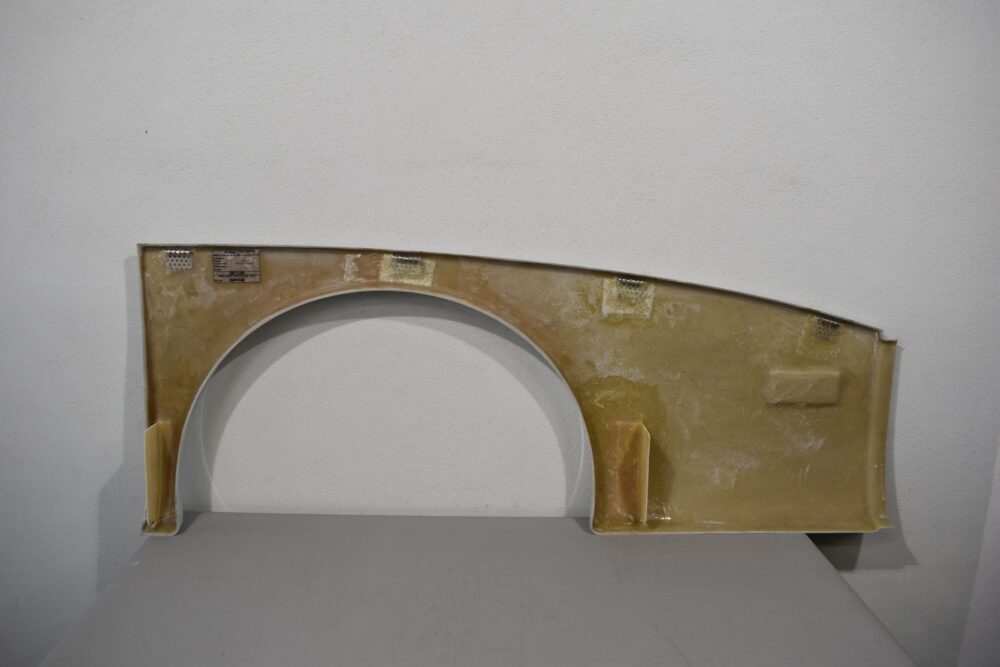 Niesmann und Bischoff Radlaufblende vorne links 1625x601x59 – Bild 7