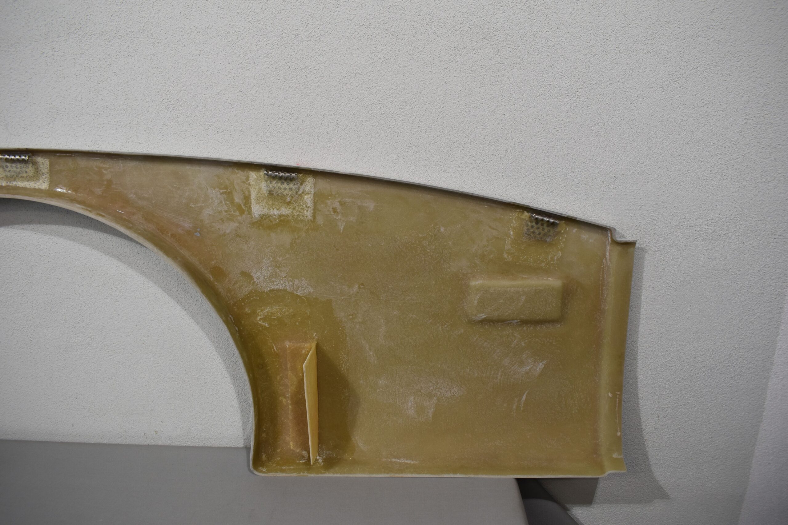 Niesmann und Bischoff Radlaufblende vorne links 1625x601x59 – Bild 11